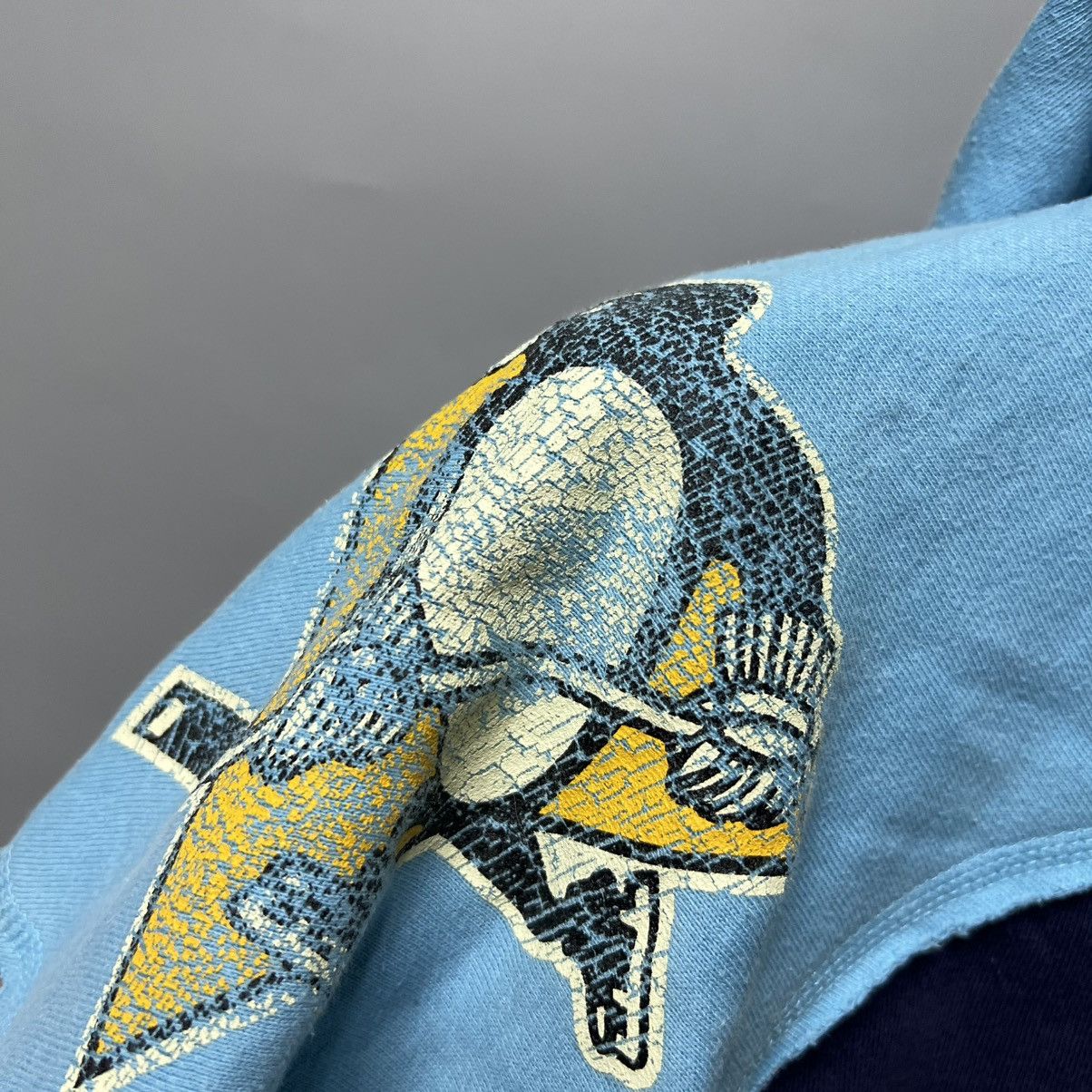 Reebok Reebok CCM Pittsburgh Penguins Hoodie Vintage 90s Style y2k Size US L / EU 52-54 / 3 - 21 Thumbnail