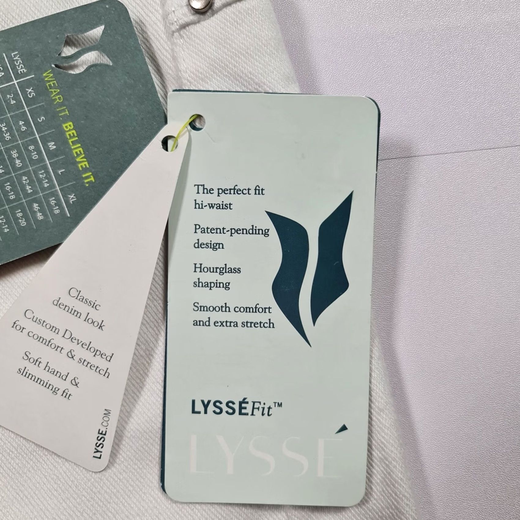 Vintage LYSSE Leggings White XS Signature High Waist Capri Twill Women Activewear Party/Cocktail 90s Modern USA Logo Deluxe Comfort Breathable Elastic Waist Size 26" / US 2 / IT 38 - 5 Thumbnail