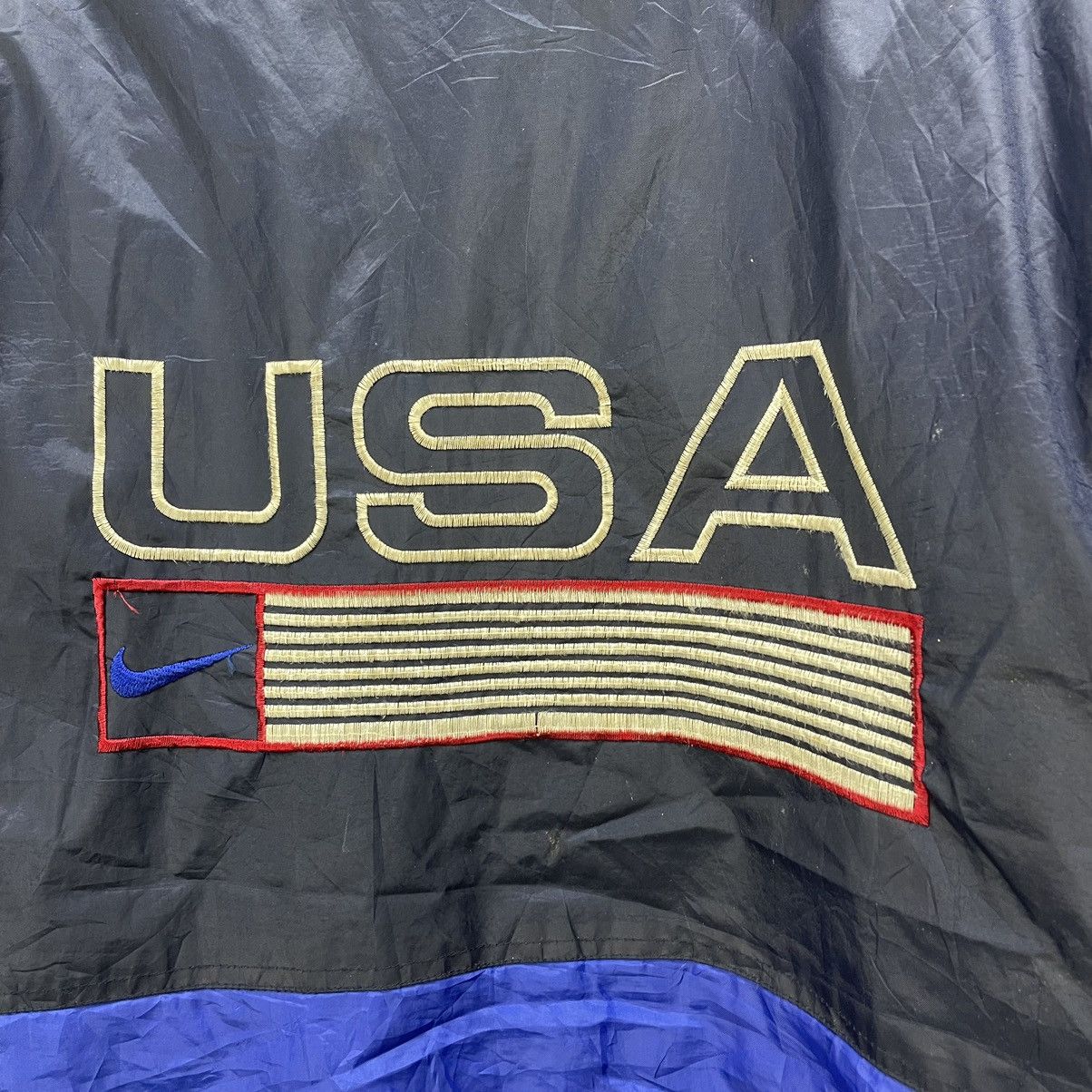 Vintage Vintage Nike Swoosh Embroidery Usa Flag Size US M / EU 48-50 / 2 - 13 Thumbnail
