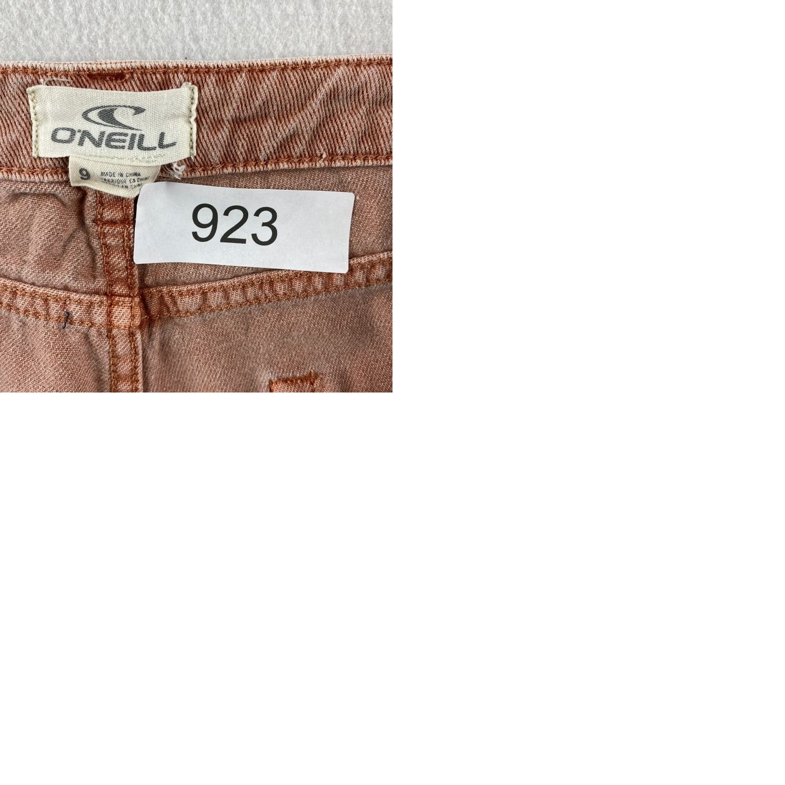 O'Neill O'Neill Shorts Womens 9 Coral Cut-Off Denim Fray Distressed Hotpants Size 24" / US 00 / IT 34 - 9 Thumbnail