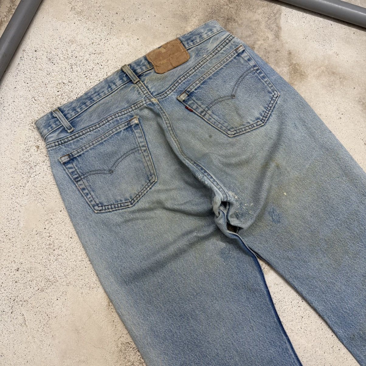 Levi's Vintage Levis 501 Buttonfly Distressed Repaired Denim Pants Size US 32 / EU 48 - 11 Thumbnail