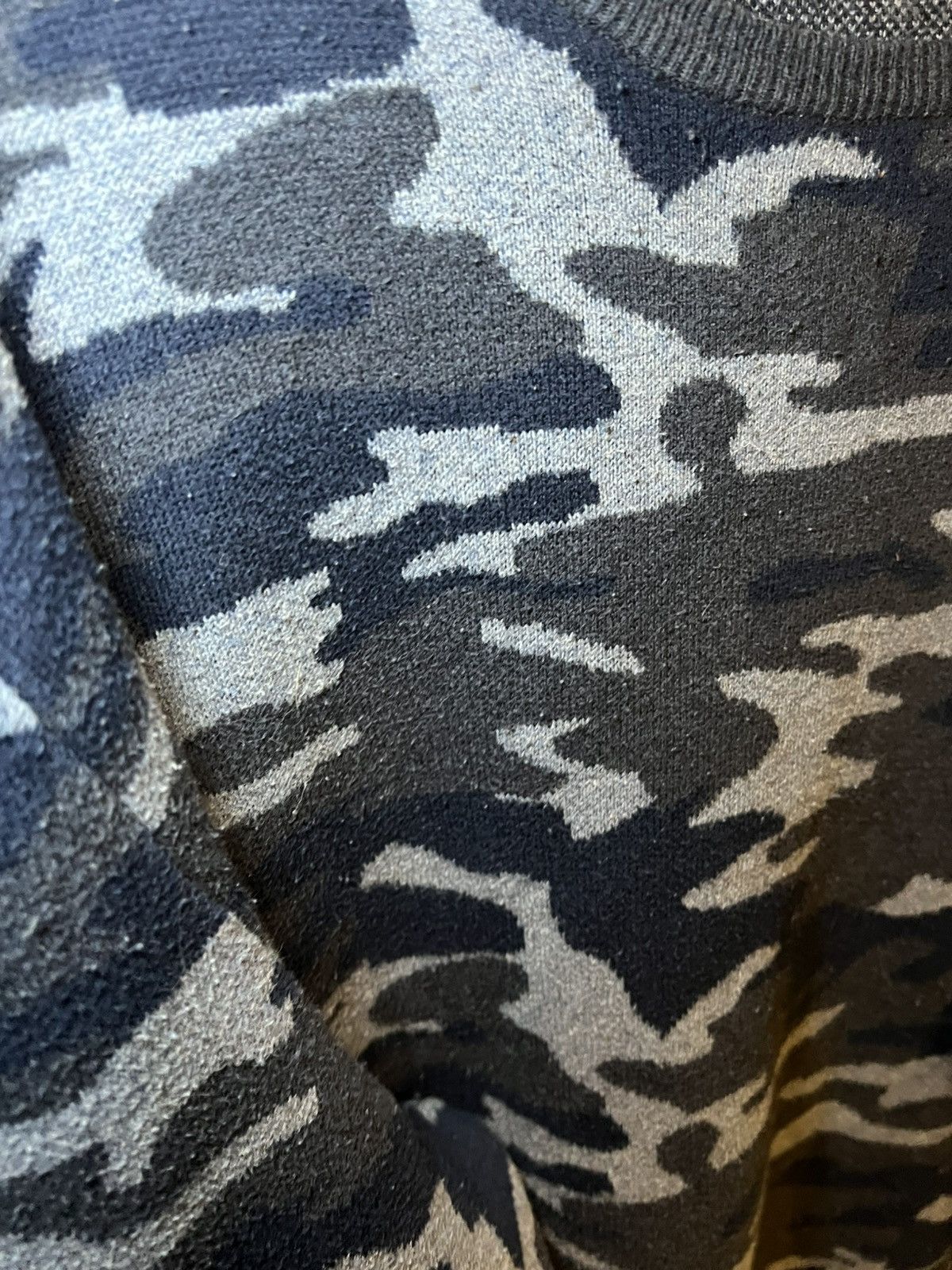 Vintage Blue camo heavyweight sweater Size US XL / EU 56 / 4 - 4 Thumbnail
