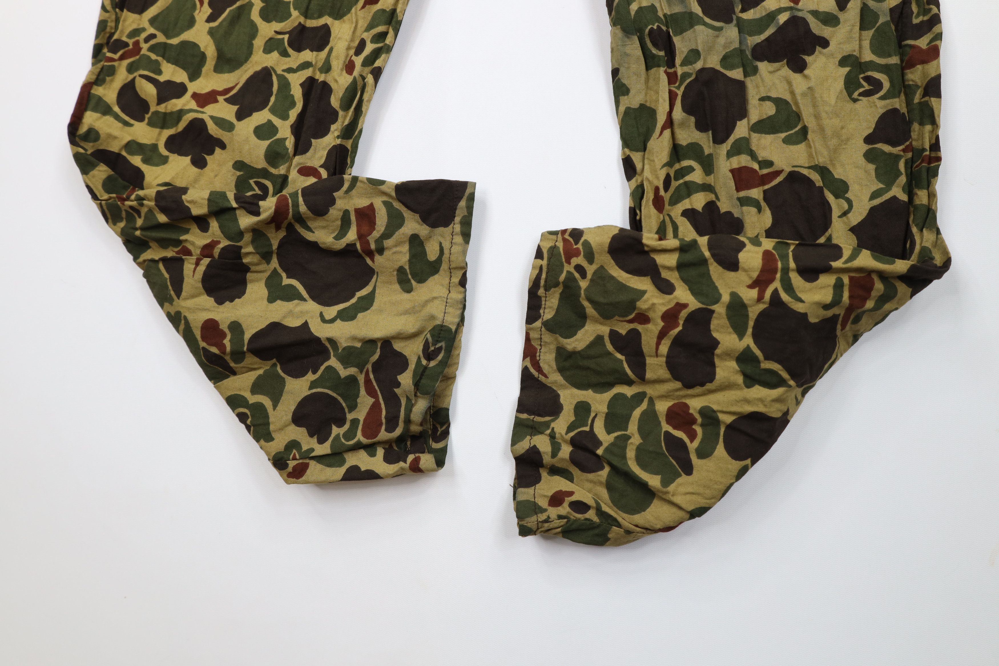 Vintage Vintage 70s Streetwear Frogskin Camouflage Wide Leg Pants Size US 36 / EU 52 - 8 Thumbnail
