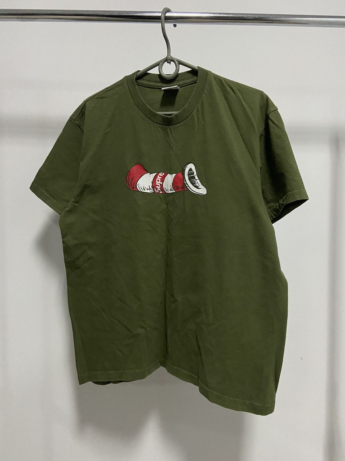 Supreme × Vintage Supreme t shirt big logo cat in the hat Size US M / EU 48-50 / 2 - 1 Thumbnail