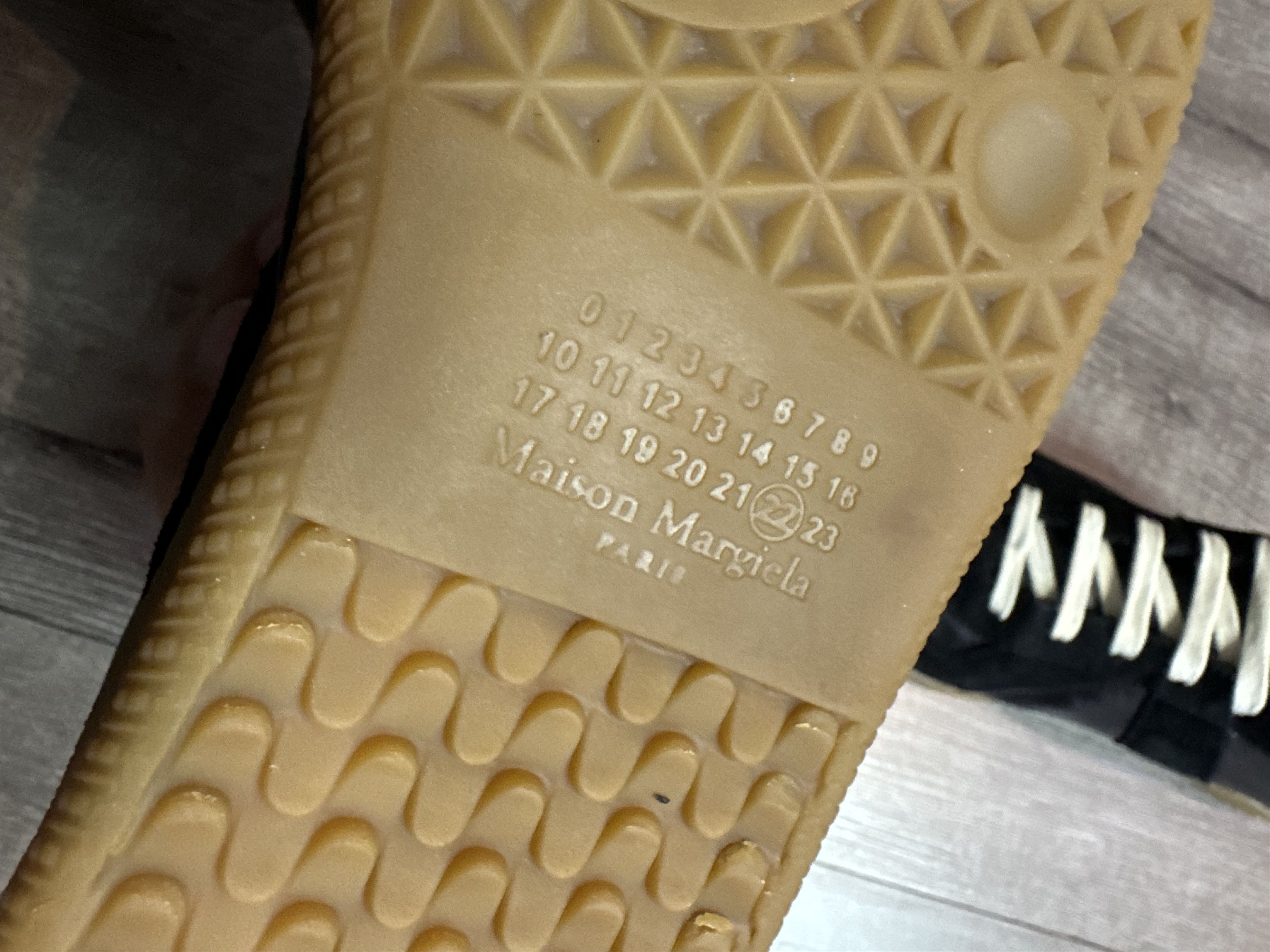 Maison Margiela Maison Margiela Replica Low Sneaker Size US 7.5 / EU 40-41 - 6 Thumbnail