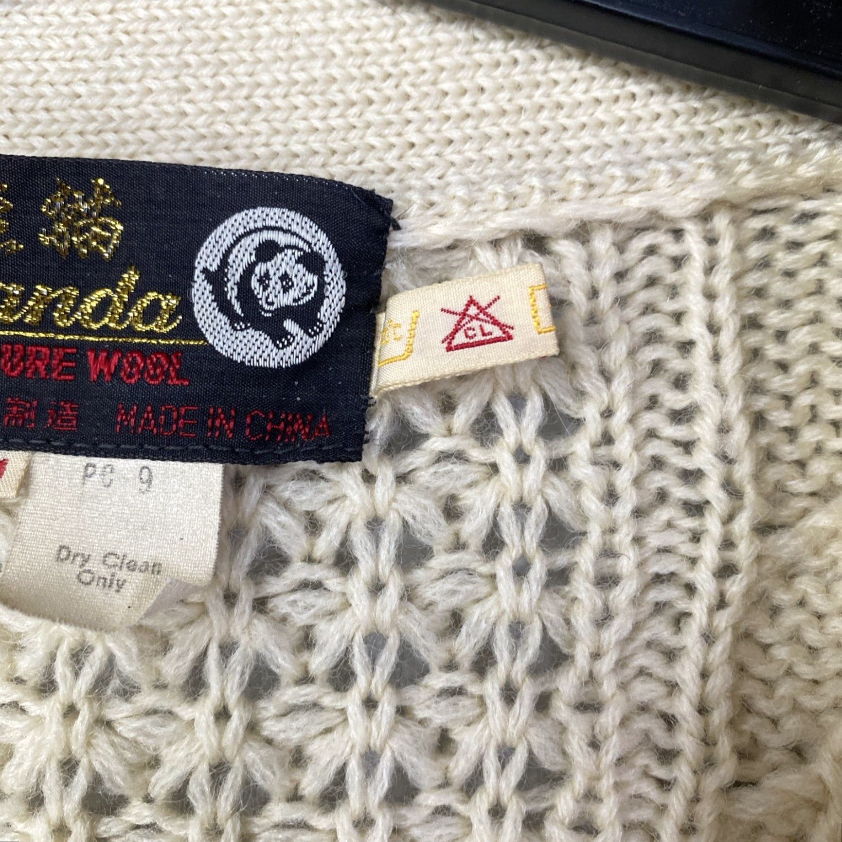 Vintage VINTAGE Panda Cardigan Sweater Beige Wool Crew Neck Button Down Cable-Knit M Womens/Unisex Adults Size M / US 6-8 / IT 42-44 - 6 Thumbnail