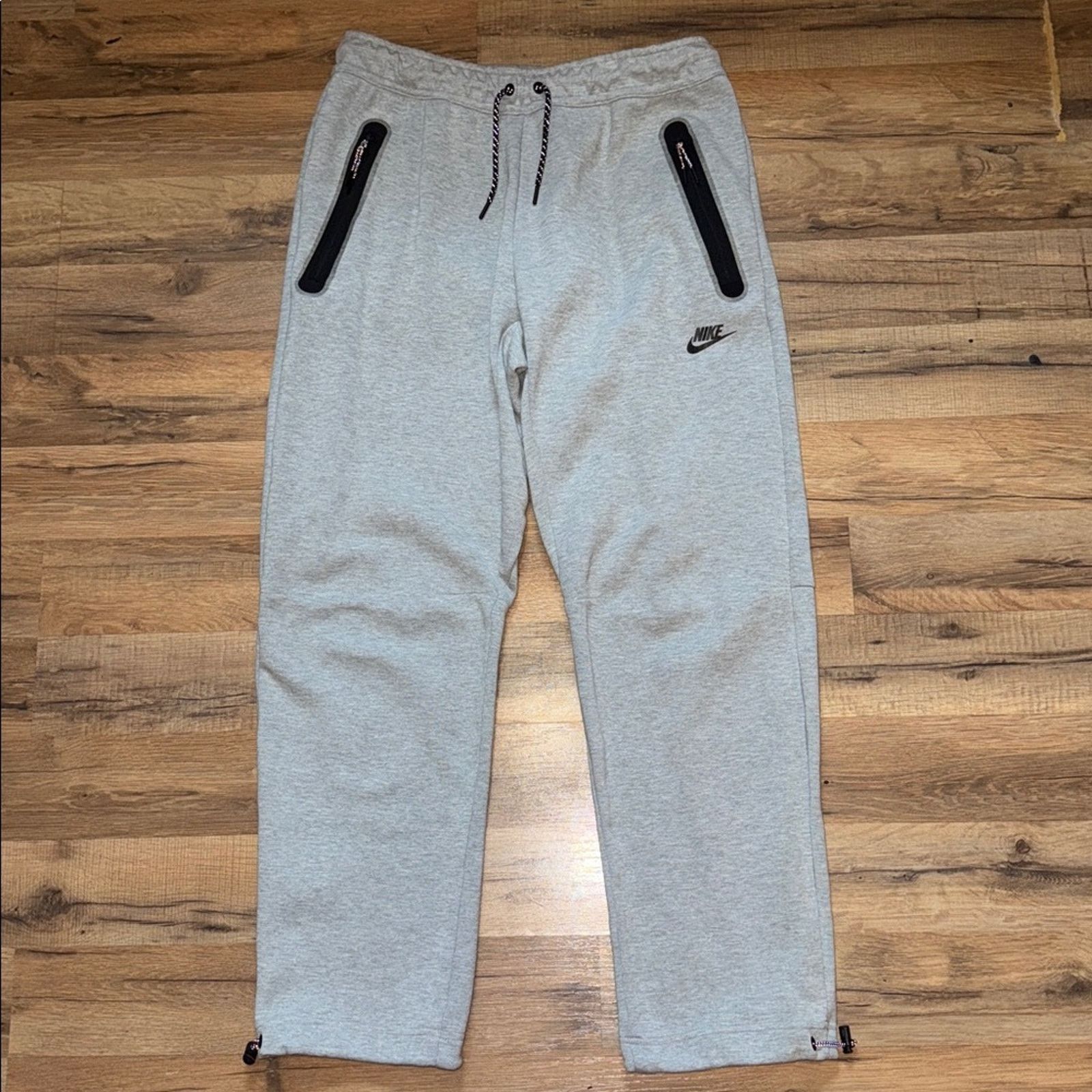 Nike Nike Tech Fleece Straight Leg Jogger Sweatpants Size US 30 / EU 46 - 1 Thumbnail