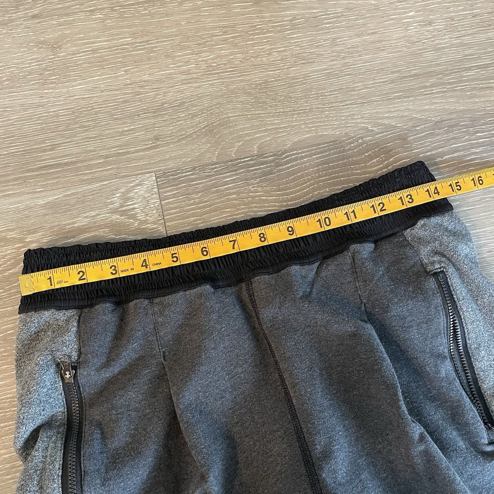 Lululemon Womens LULULEMON Pleated Pull On Sweatpant Sweat Pants 6 Size 28" / US 6 / IT 42 - 7 Thumbnail