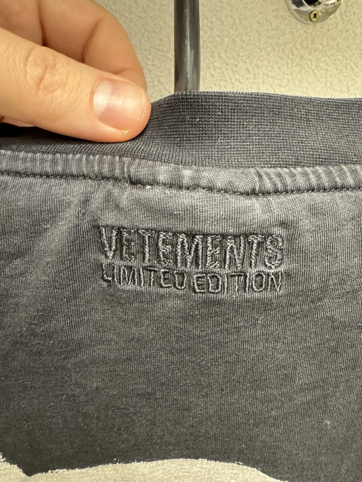 Vetements Vetements big logo streetwear t-shirt gvasalia Size US XS / EU 42 / 0 - 13 Thumbnail