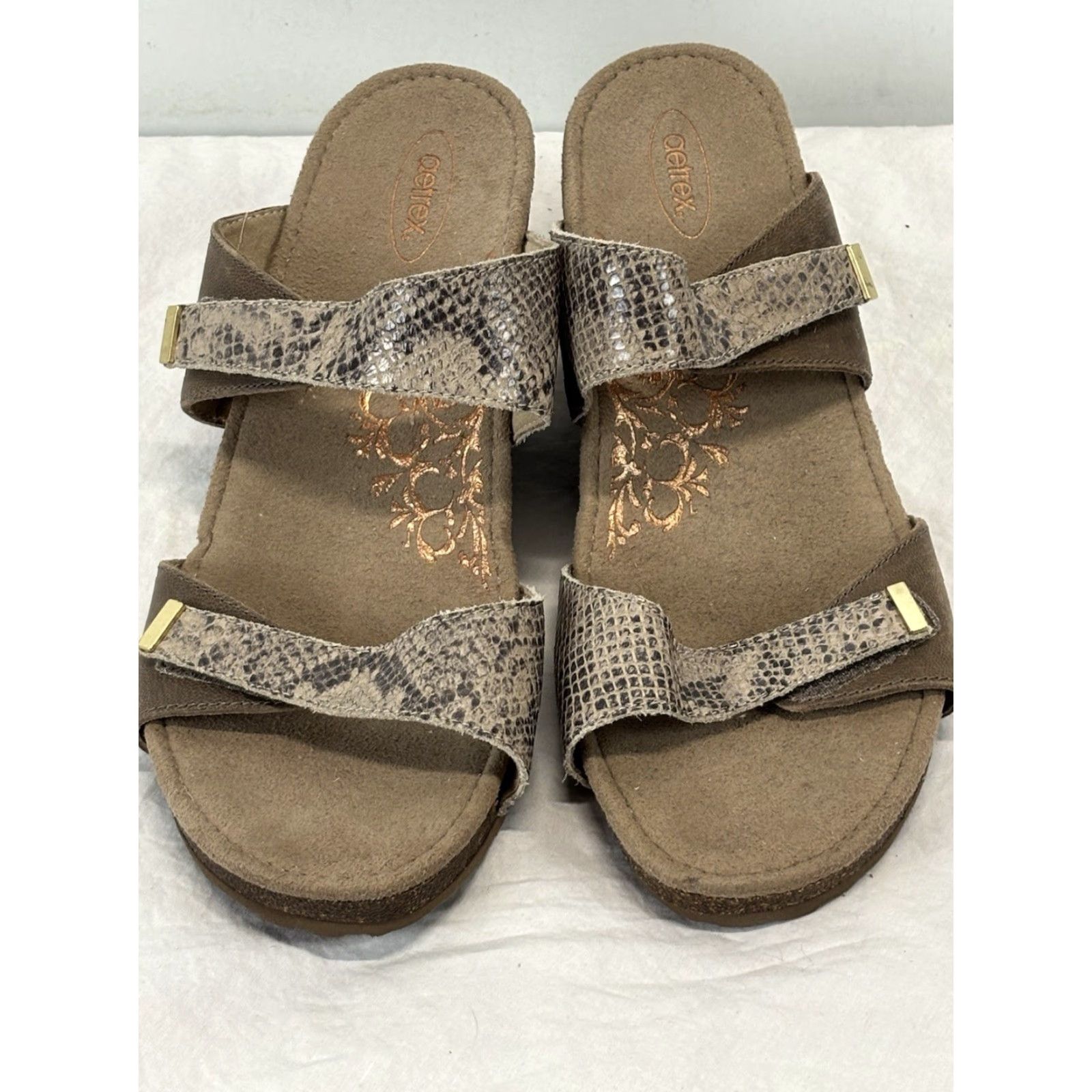 Aetrex Aetrex Chantel Wedge Sandals Womens 9 9.5 Leather Slip On Adjustable Hook & Loop Taupe Sandal Womens Size US 9.5 / IT 39.5 - 3 Thumbnail