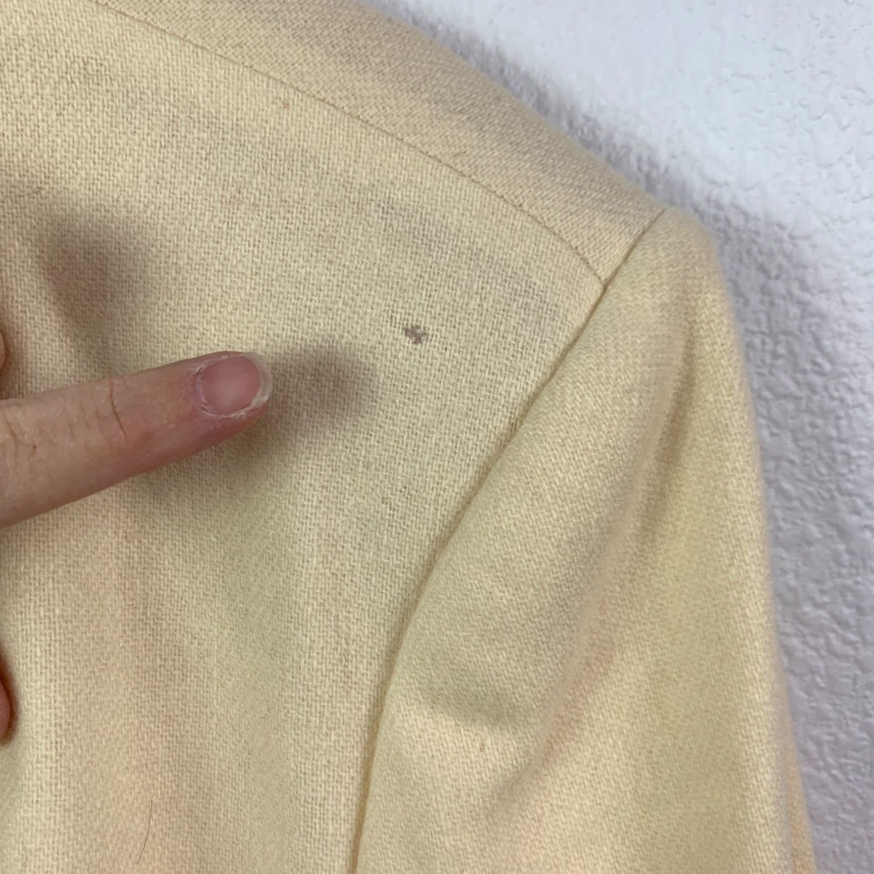 Vintage VINTAGE White Stag 90s Wool Suit Jacket Blazer Womens Chest 44 Yellow Winter Secretary/Geek Size M / US 6-8 / IT 42-44 - 4 Thumbnail