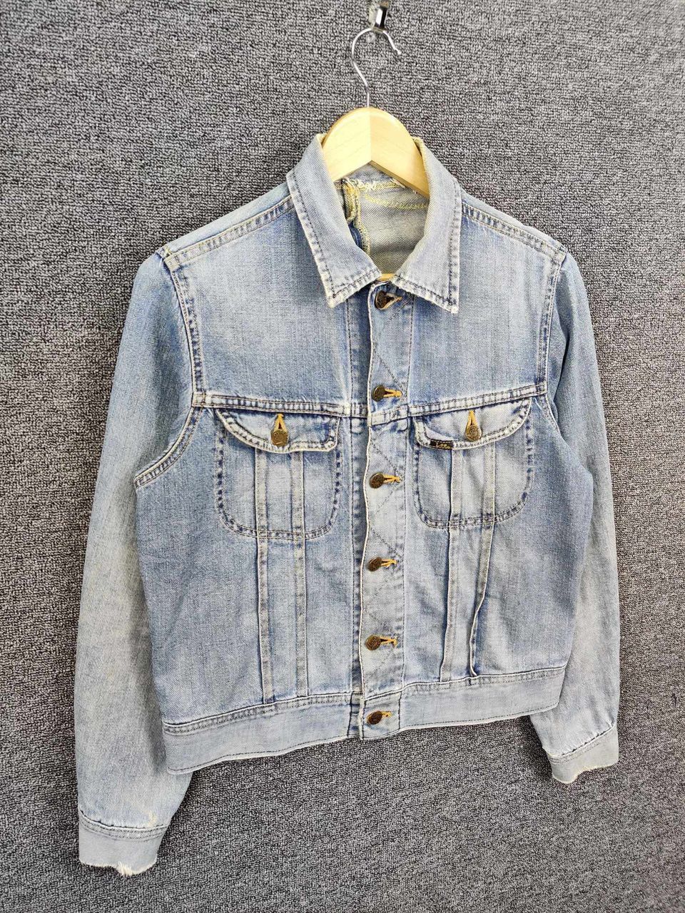 Lee Vintage Trashed Lee Riders Distressed Denim Trucker Jacket Size US M / EU 48-50 / 2 - 7 Thumbnail