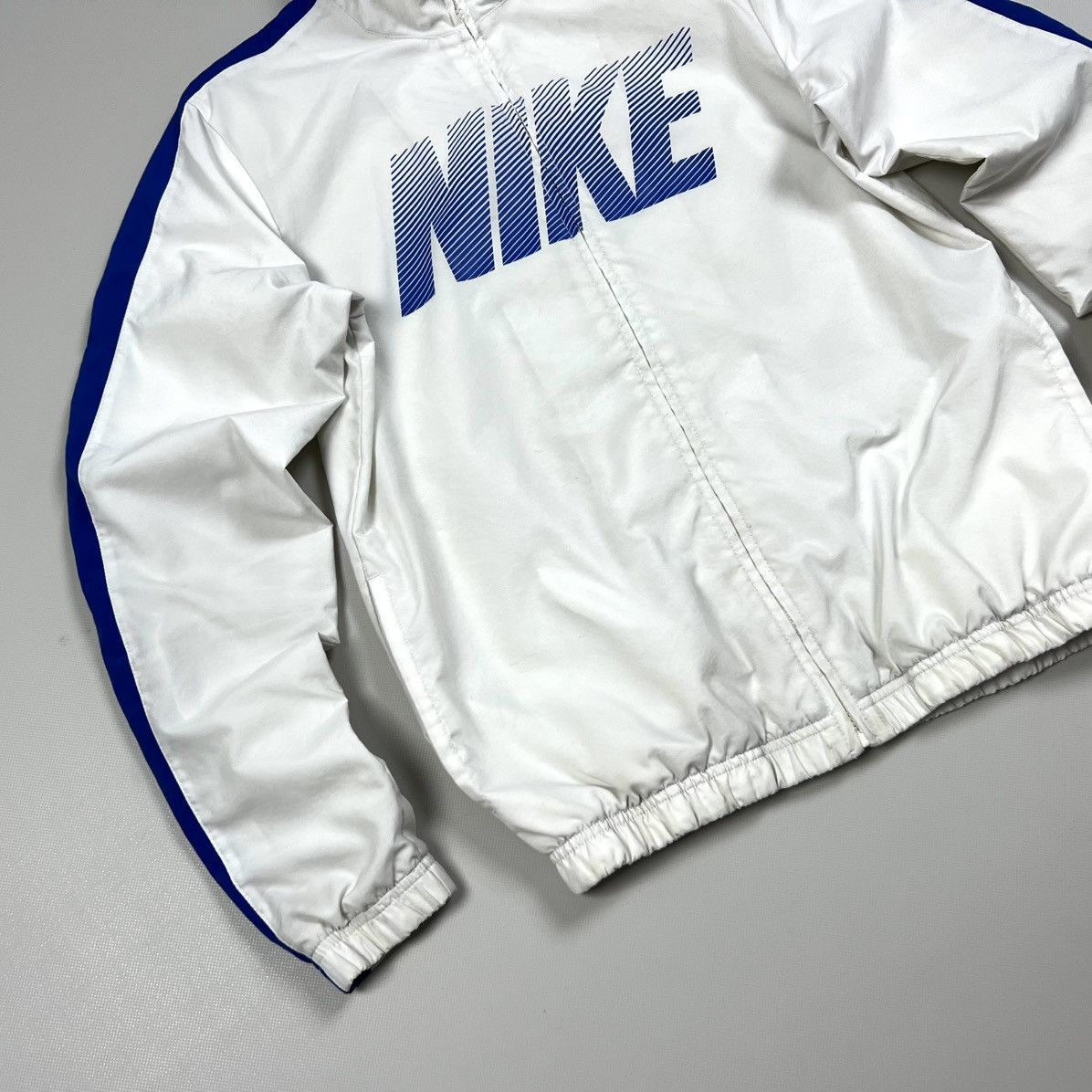 Nike × Vintage Vintage Nike Big Logo Nylon Y2K Zip Track Jacket Size M Size US S / EU 44-46 / 1 - 7 Thumbnail