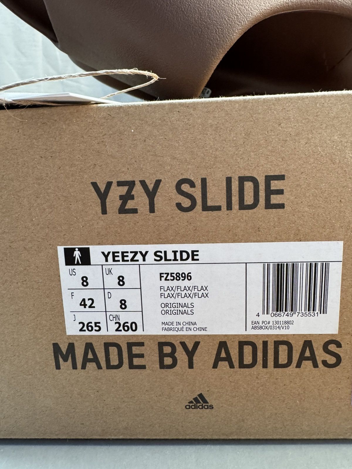 Yeezy Yeezy Slide ‘Flax’ Size US 8 / EU 41 - 8 Thumbnail
