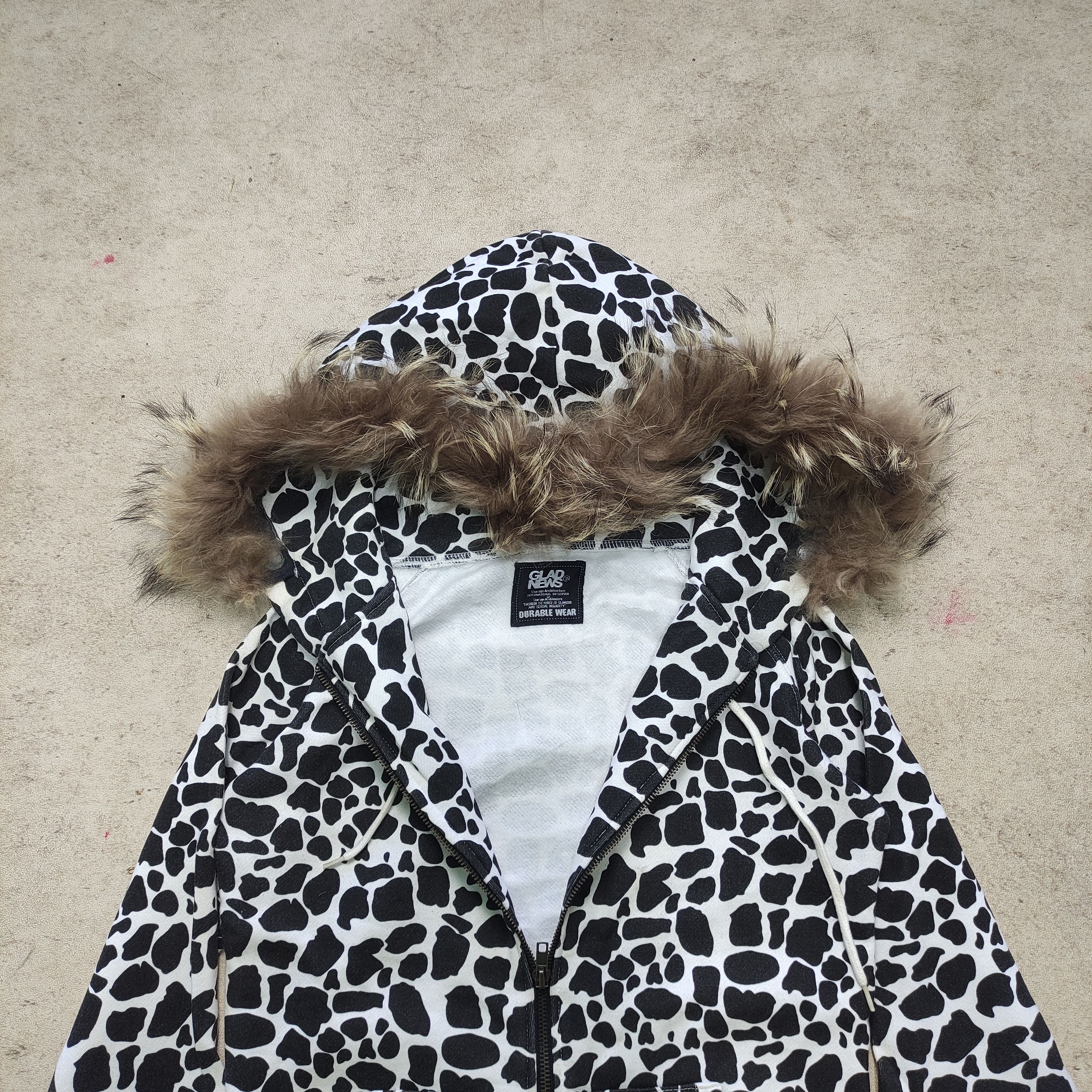 Le Grande Bleu (L.G.B.) GLAD NEWS Fur Leopard Hoodie 2000s Size US M / EU 48-50 / 2 - 6 Thumbnail