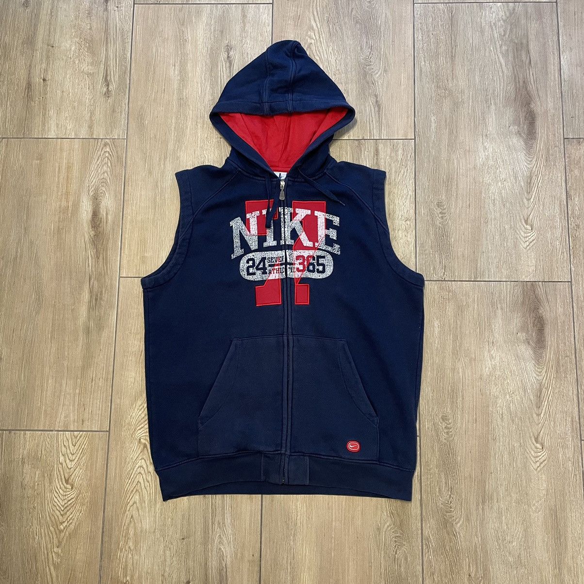 Other Crazy Vintage Nike 00’s Big Central Logo Sleeveless Hoodie Size US M / EU 48-50 / 2 - 1 Thumbnail