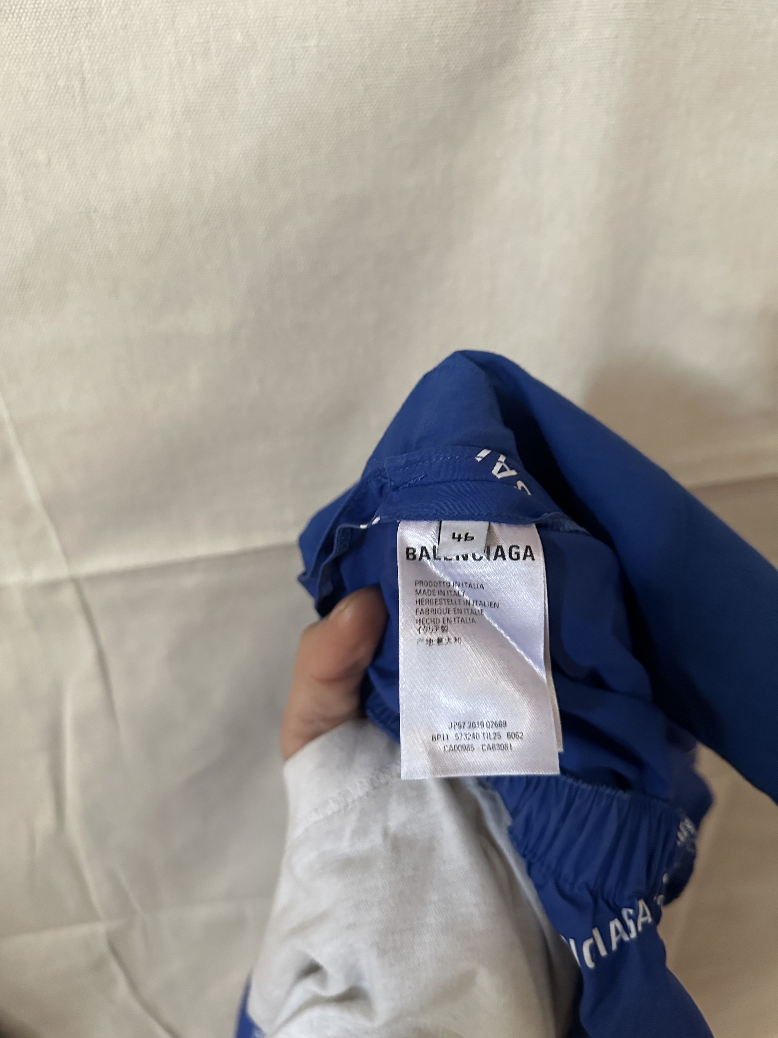 Balenciaga orld Food Programme Oversized Logo-print Cotton Shorts Size US 30 / EU 46 - 4 Thumbnail