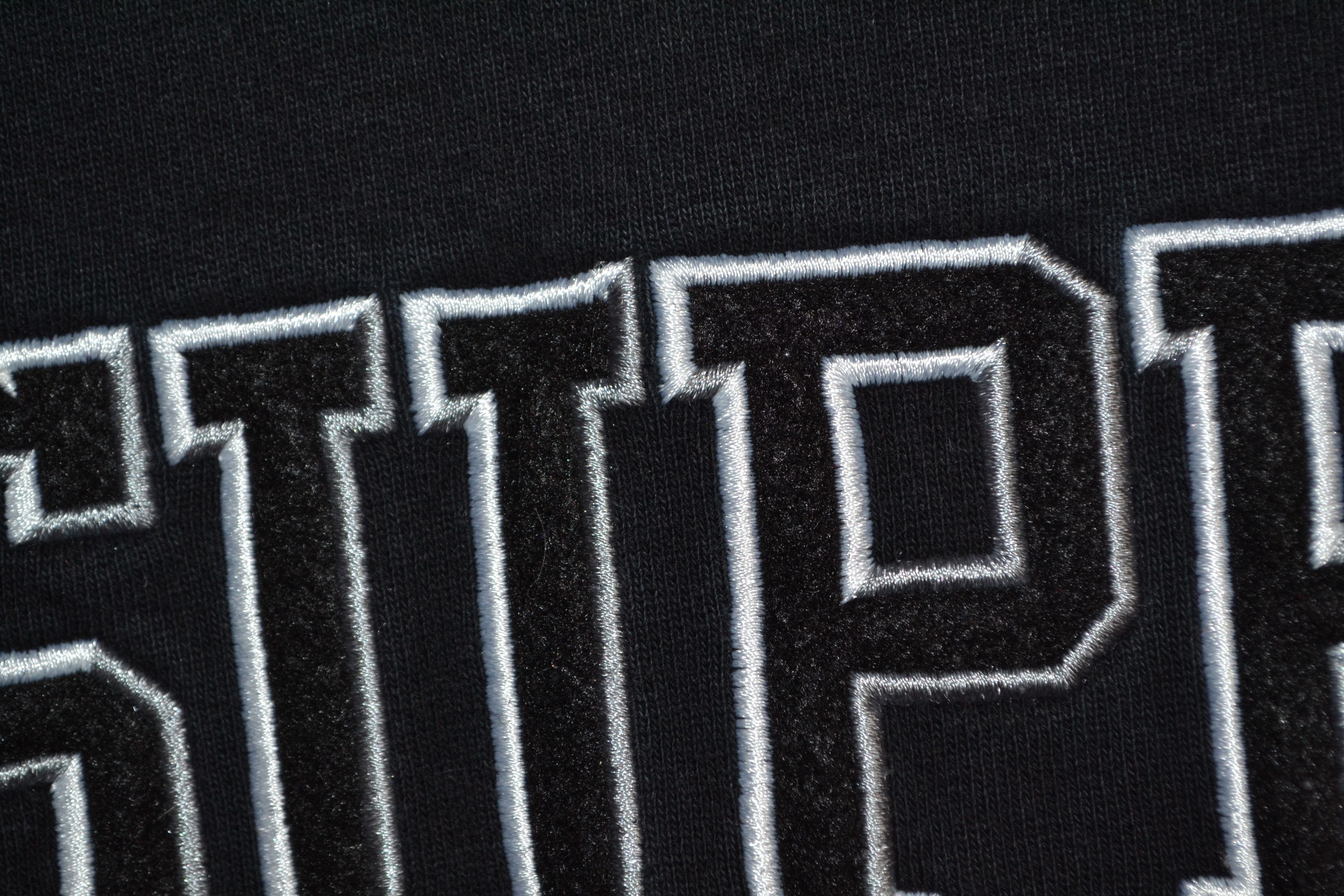 Supreme Supreme 2017 Felt Shadow Crewneck L/S Sweatshirt L Size US L / EU 52-54 / 3 - 2 Thumbnail