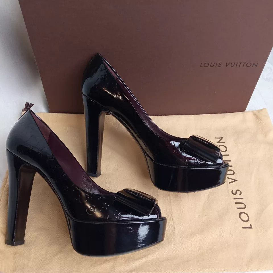 Louis Vuitton Dark burgundy monogram vernise leather bow peep toe platform Size US 8 / IT 38 - 2 Thumbnail