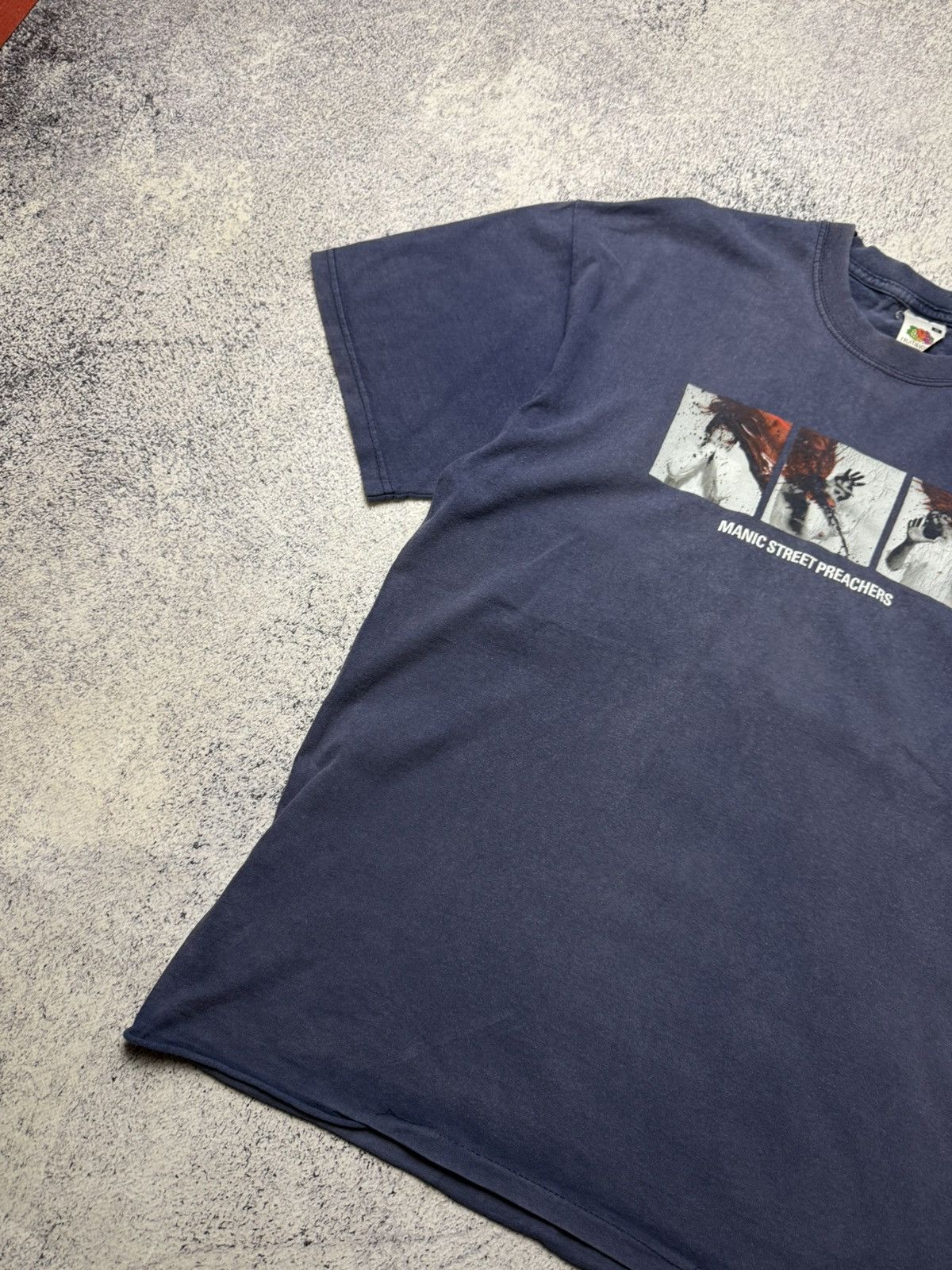 Vintage Vintage Manic Street Preachers Distressed T-Shirt Size US M / EU 48-50 / 2 - 3 Thumbnail