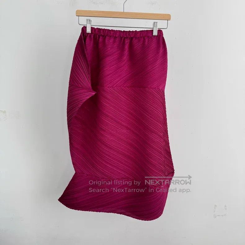 Issey Miyake Issey Miyake size:3 Red Midi Skirt Size 22" - 1 Thumbnail