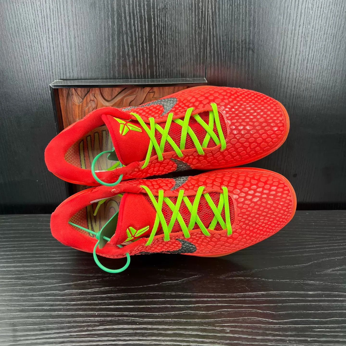Nike Nike ZK6 Reverse Green Hornet EUR44 New Size US 11 / EU 44 - 2 Thumbnail