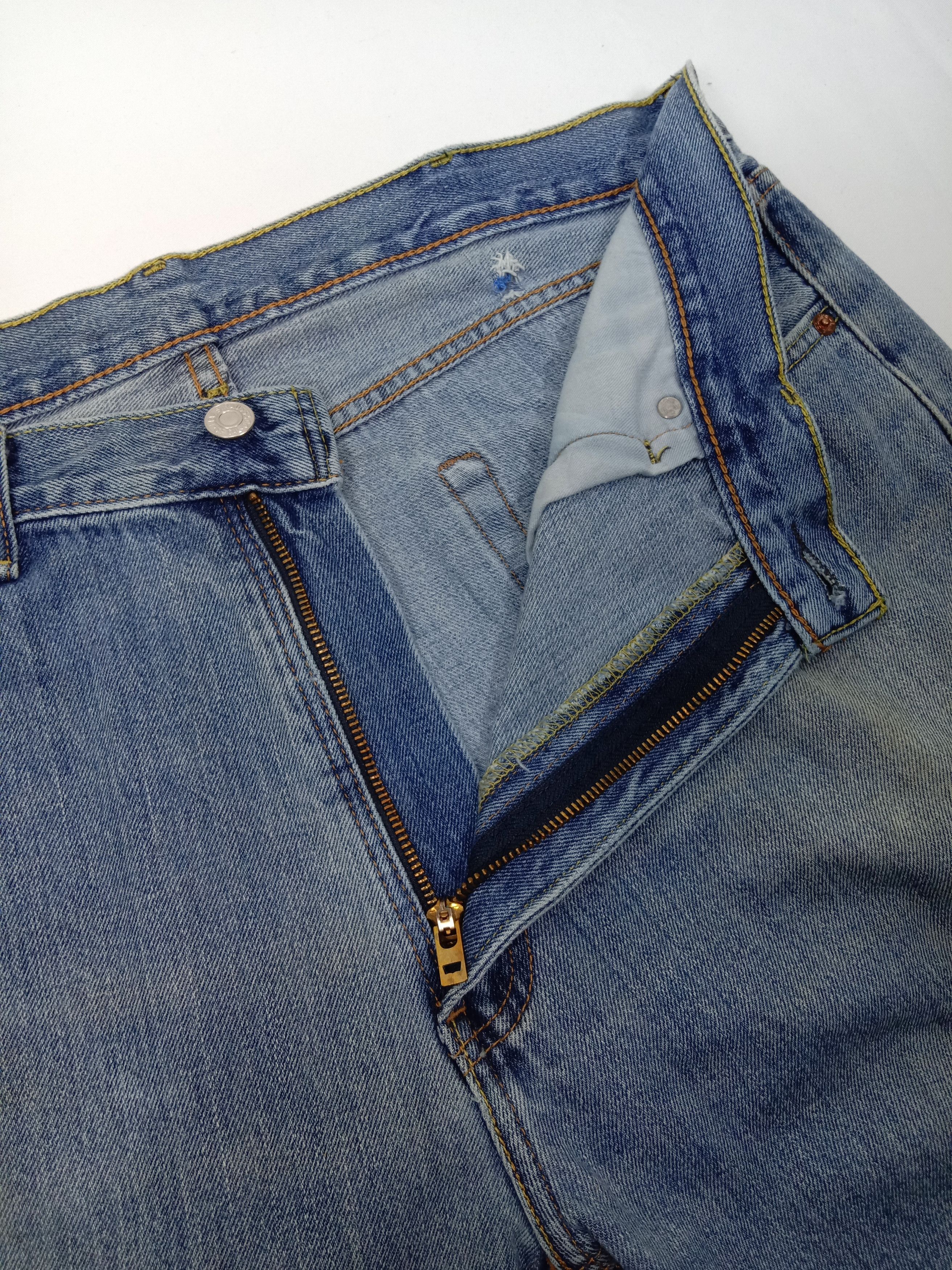 Levi's Vintage Levi's 505 Jeans Blue Wash Distressed Denim Size US 38 / EU 54 - 9 Thumbnail