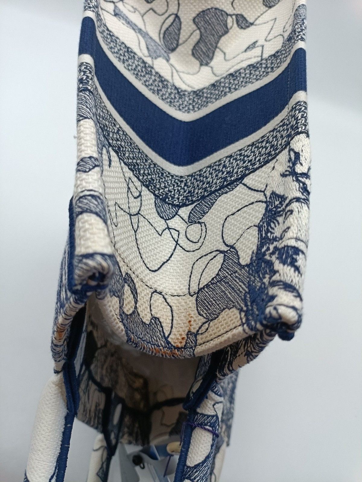 Dior Canvas Embroidered Medium Around The World Book Tote Size ONE SIZE - 4 Thumbnail