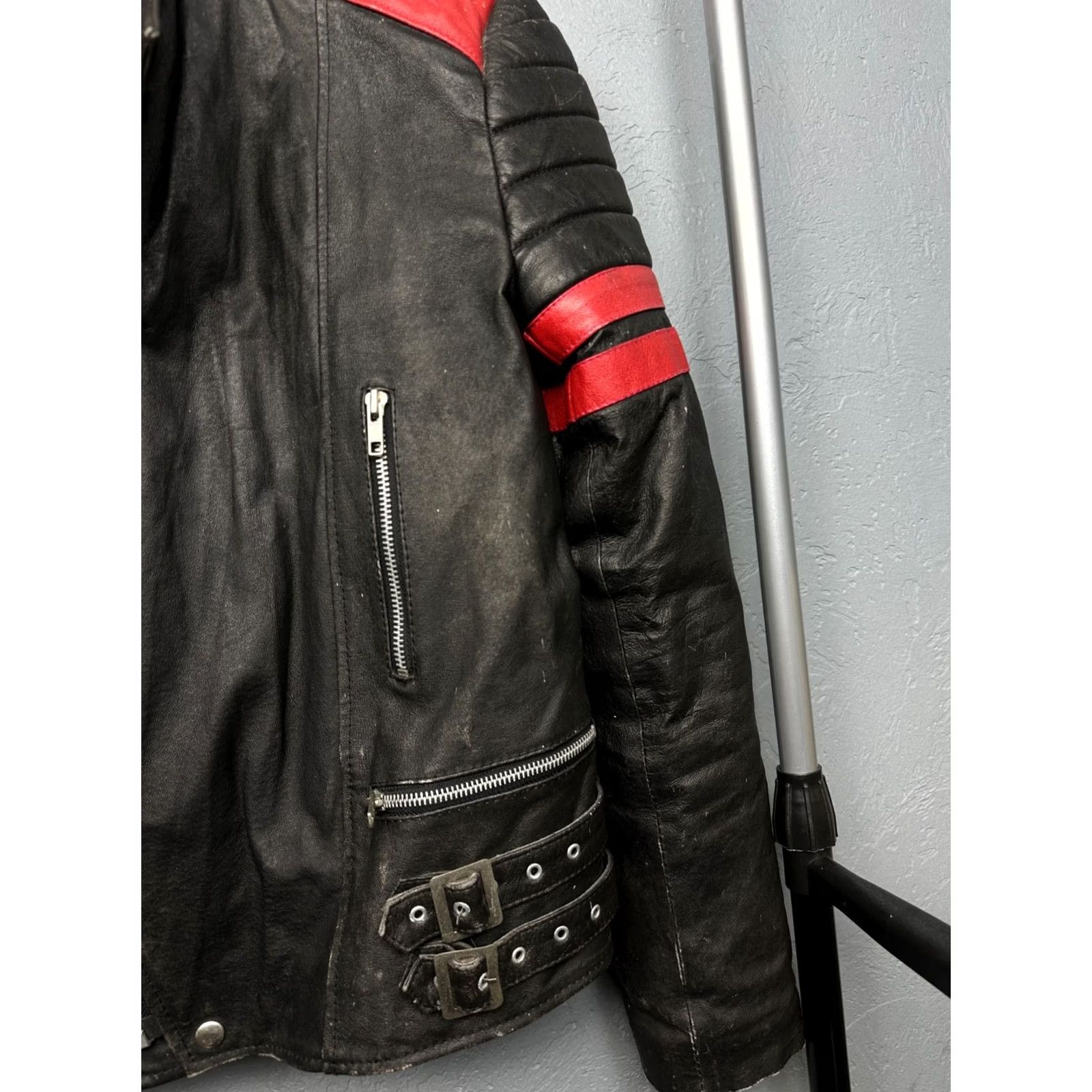 Vintage VINTAGE 90s Mens Biker Leather Jacket M Black Jacket Mens 90s Vintage Leather Biker Jacket Mid Black Mens Size US M / EU 48-50 / 2 - 3 Thumbnail