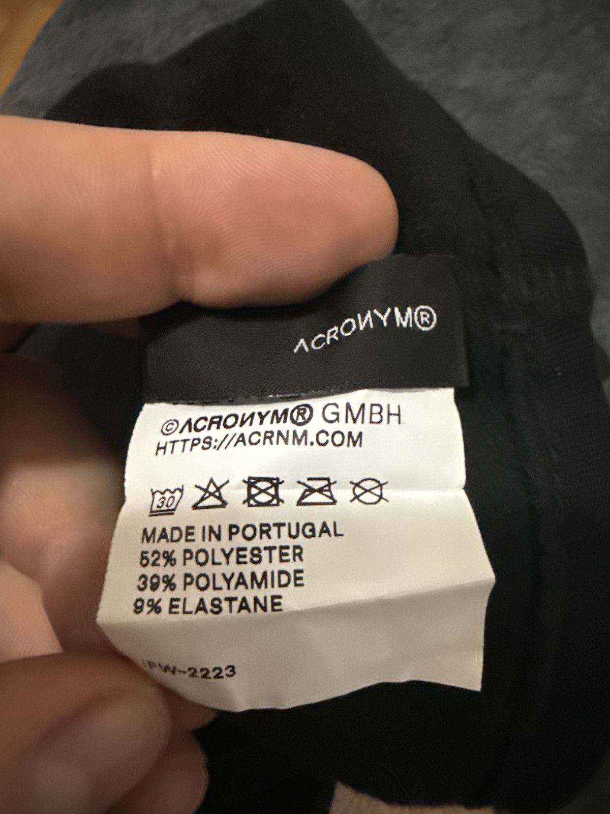 Acronym Acronym ng1-ps Size ONE SIZE - 2 Thumbnail