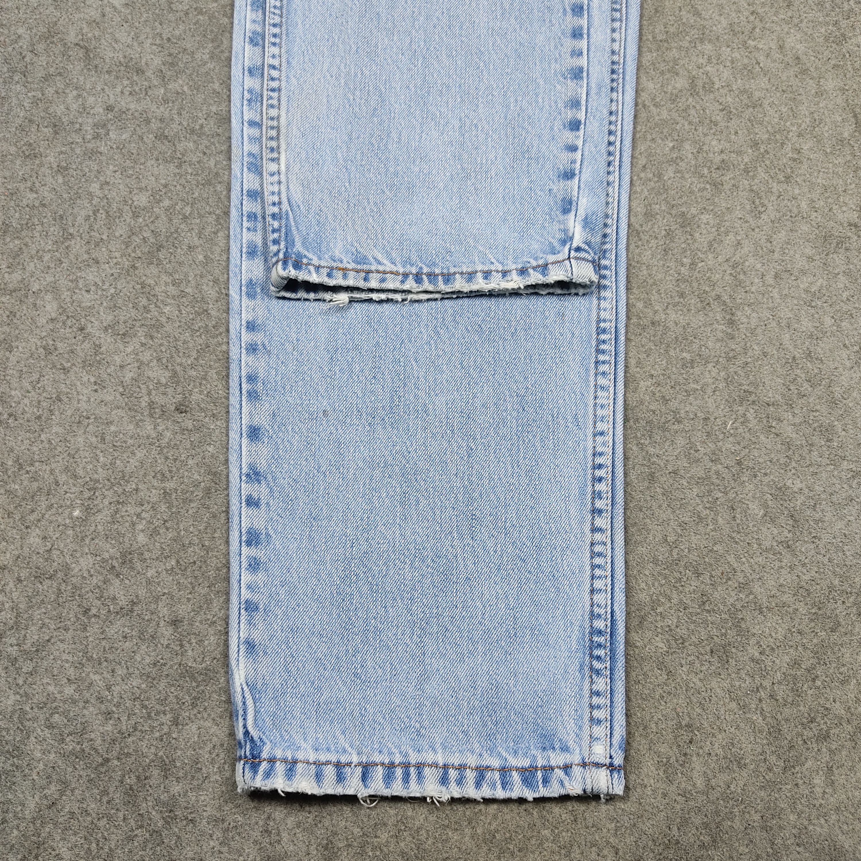 Levi's × Vintage Vintage Levis 560 Blue Light Wash Jeans L343 Size US 33 - 6 Thumbnail