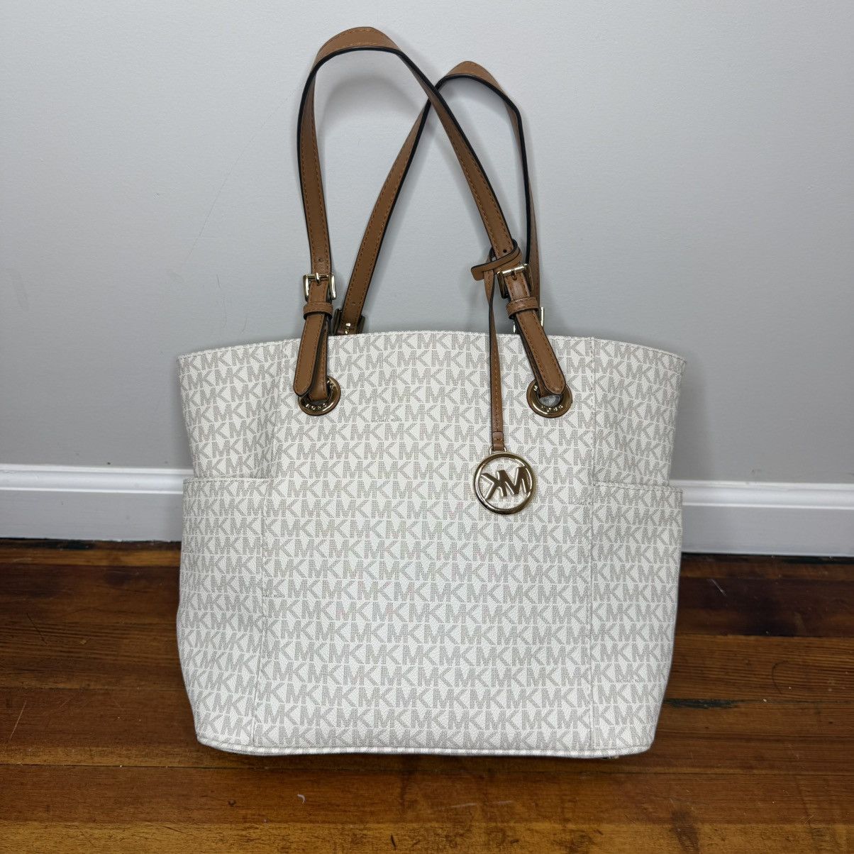Michael Kors Michael Kors Cream MK Logo Tote with Tan Straps Size ONE SIZE - 1 Thumbnail