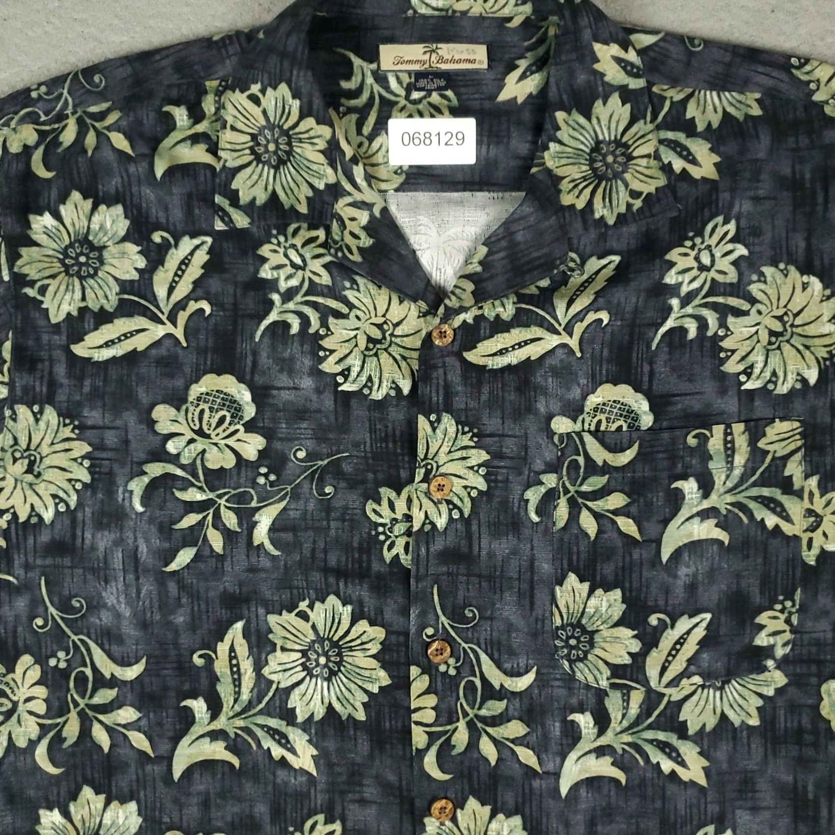 Tommy Bahama Tommy Bahama Shirt Mens Medium Gray Floral Silk Button Up Short Sleeve Size US M / EU 48-50 / 2 - 2 Thumbnail