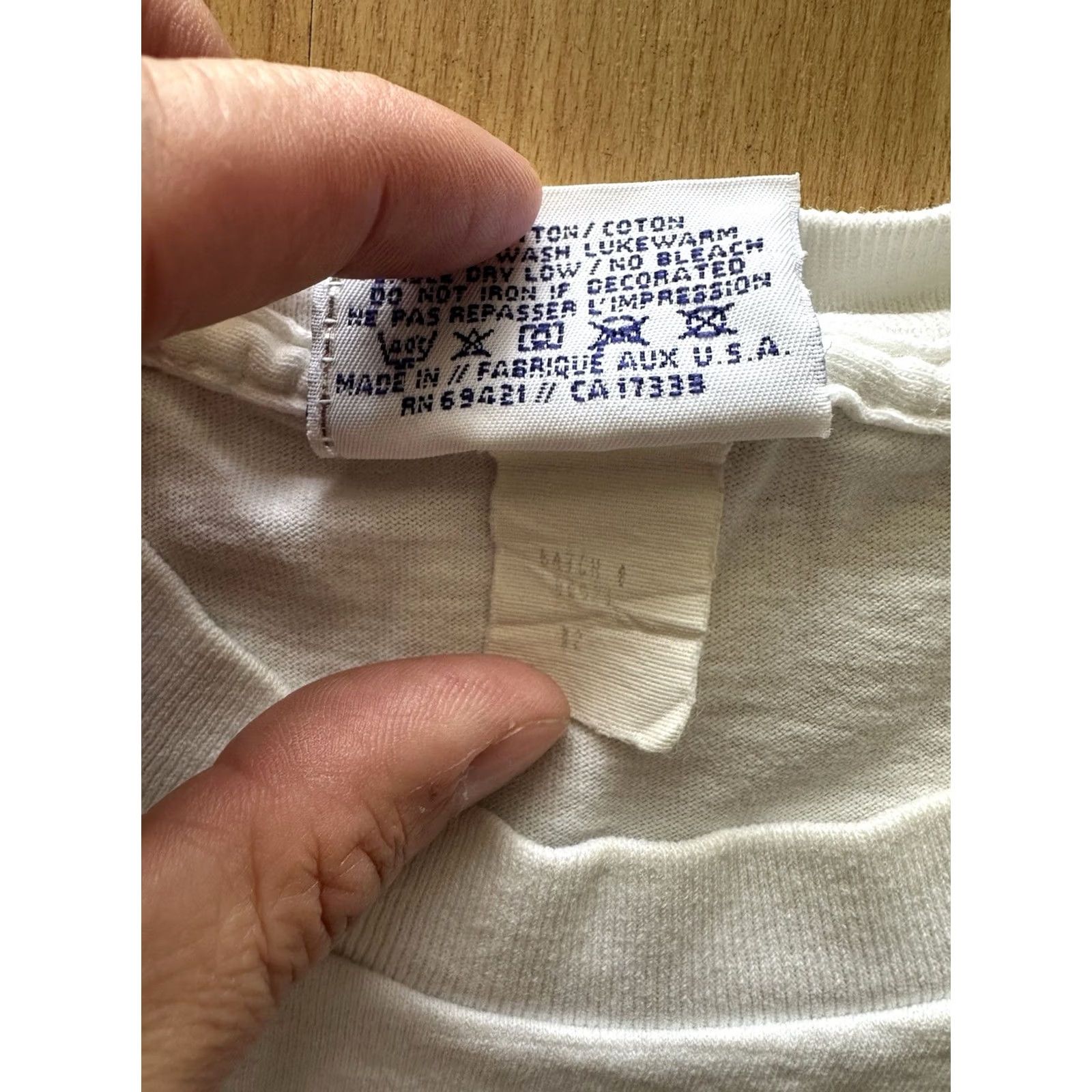 Reebok VINTAGE Reebok Michigan Wolverines Football T-Shirt XL White Crew Neck Short Sleeve Men USA 90s Graphic Print Logo Size US XL / EU 56 / 4 - 6 Thumbnail