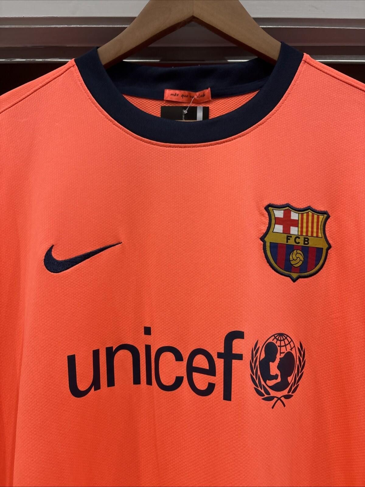 Other Men’s Size XL FC Barcelona 2009-2010 Away Kit Size ONE SIZE - 2 Thumbnail