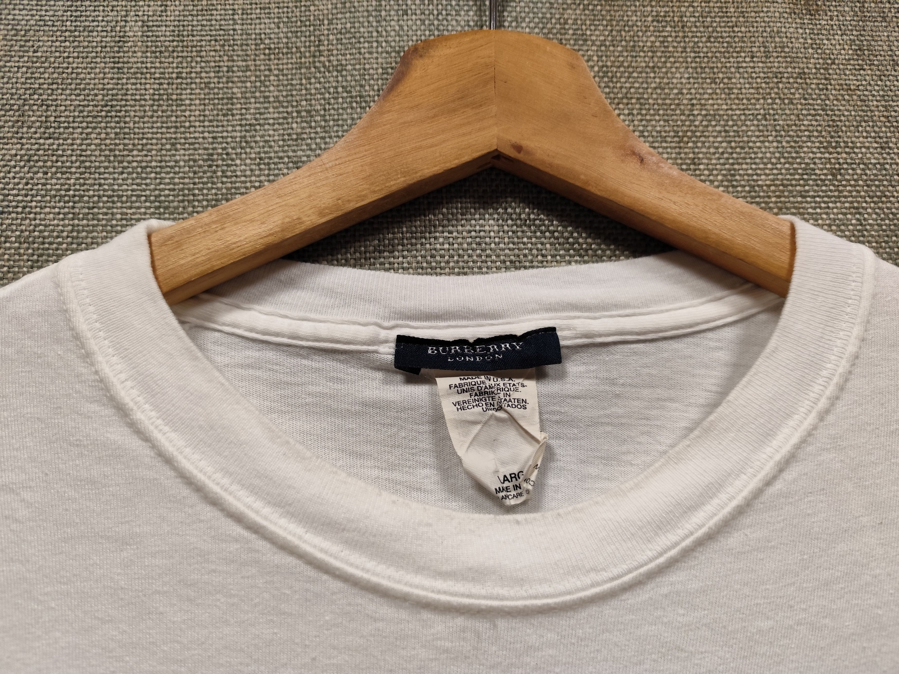 Burberry Vintage 90s t shirt burberry embroidery made in usa Size US L / EU 52-54 / 3 - 3 Thumbnail