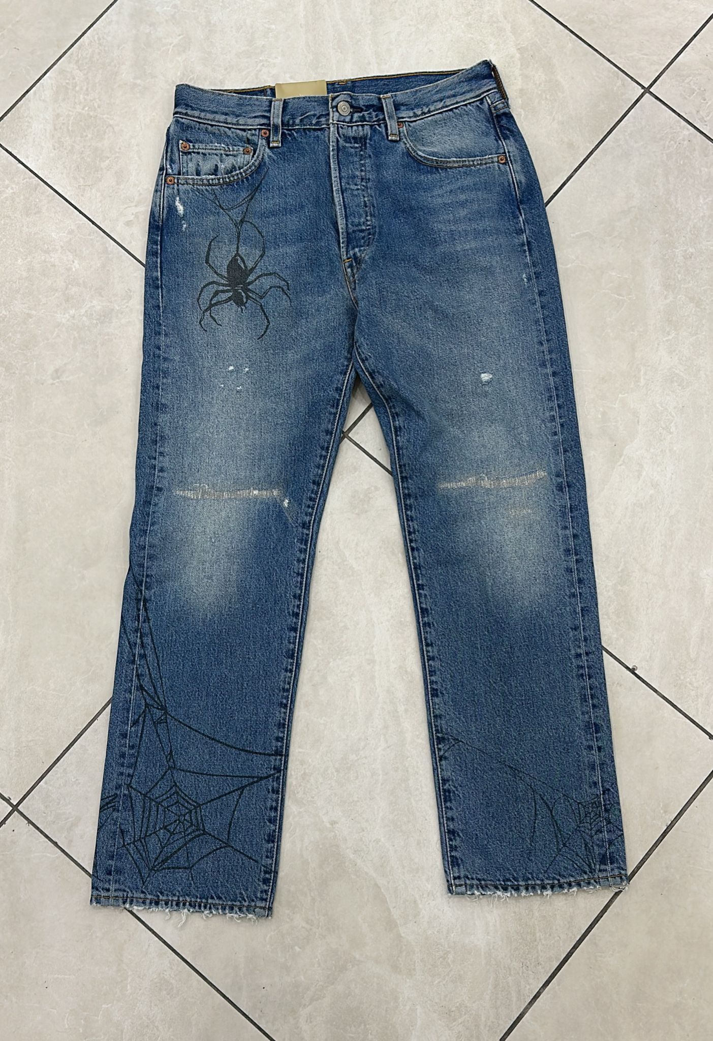 Levi's Vintage Clothing LVC Levi's Vintage Clothing 1984 501XX Tangled Web Jeans Size US 31 - 1 Thumbnail