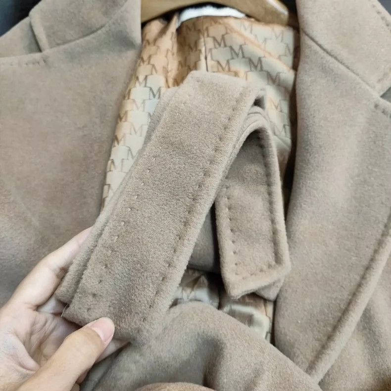 Max Mara Max Mara Wool double-breasted coat Size L / US 10 / IT 46 - 7 Thumbnail