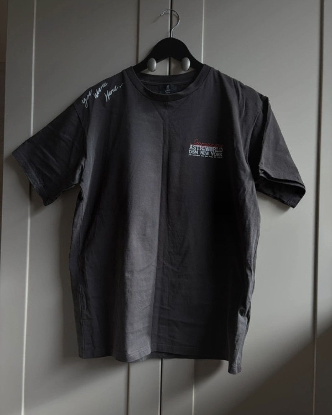Dover Street Market × Travis Scott Astroworld DSM NY Wish You Were Here Tshirt Size US L / EU 52-54 / 3 - 1 Thumbnail