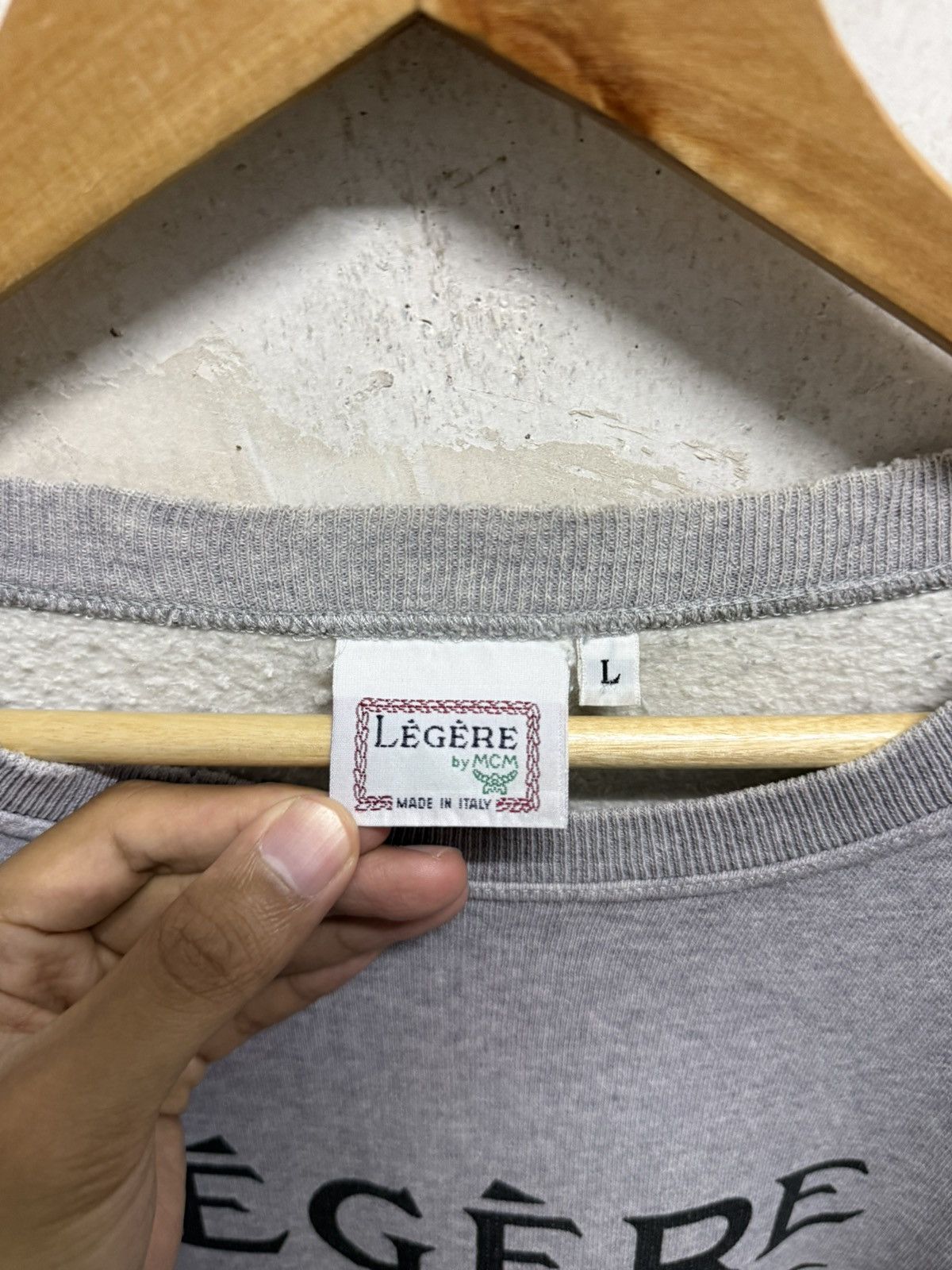 MCM Distressed Vintage MCM Legere Big Logo Sweatshirt Size US L / EU 52-54 / 3 - 5 Thumbnail