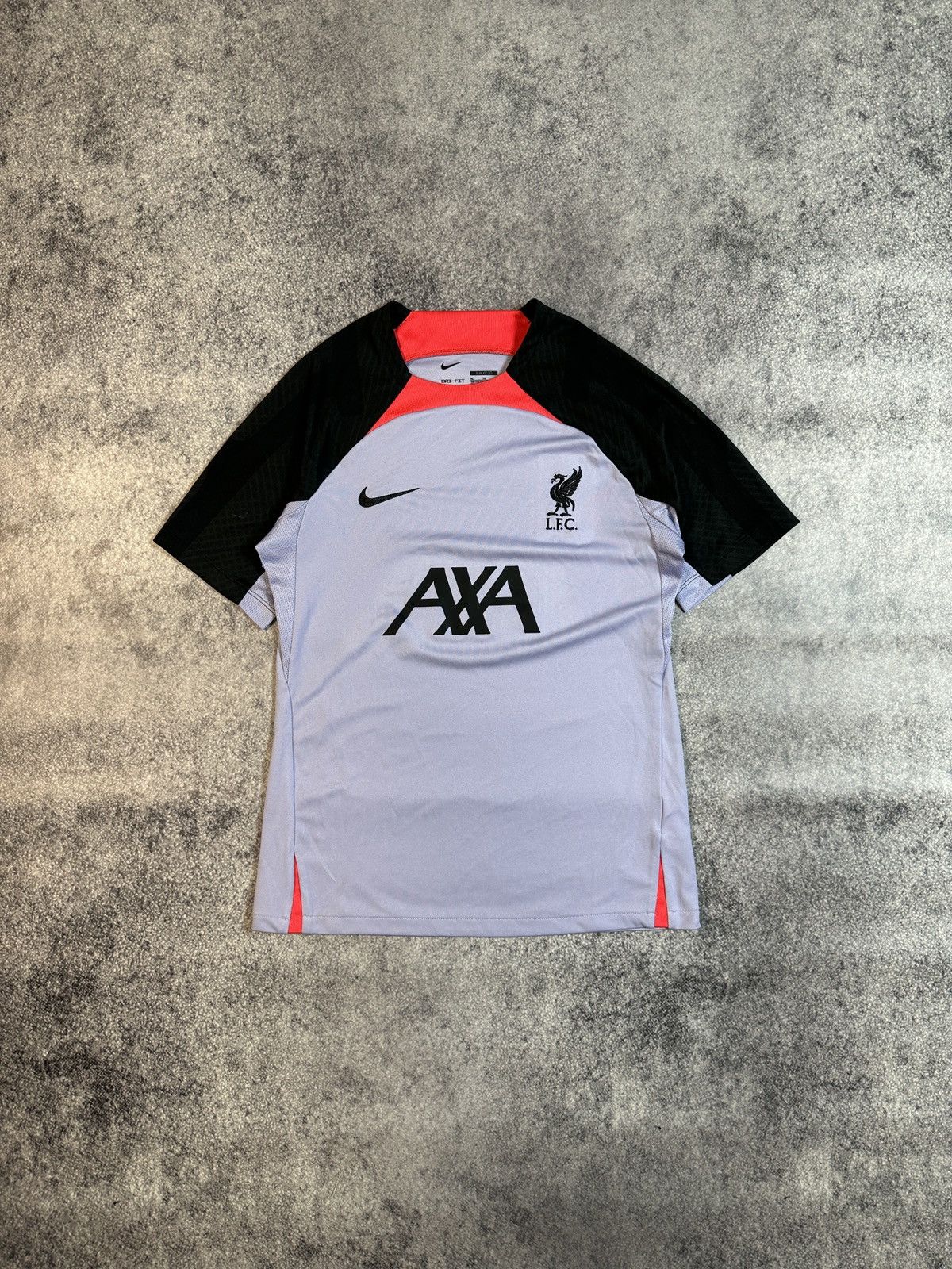 Nike Nike Liverpool soccer jersey Streetwear football rare Xs Size US XS / EU 42 / 0 - 1 Thumbnail