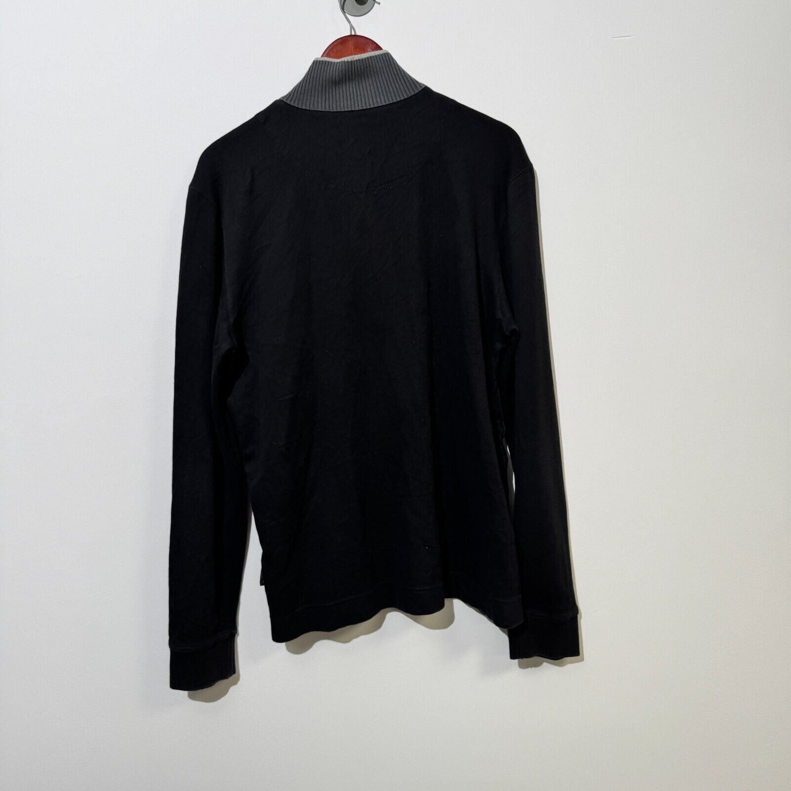 Hugo Boss × Vintage Vintage Hugo Boss Unisex Black Halfzip Sweatshirt Size L Size US L / EU 52-54 / 3 - 9 Thumbnail
