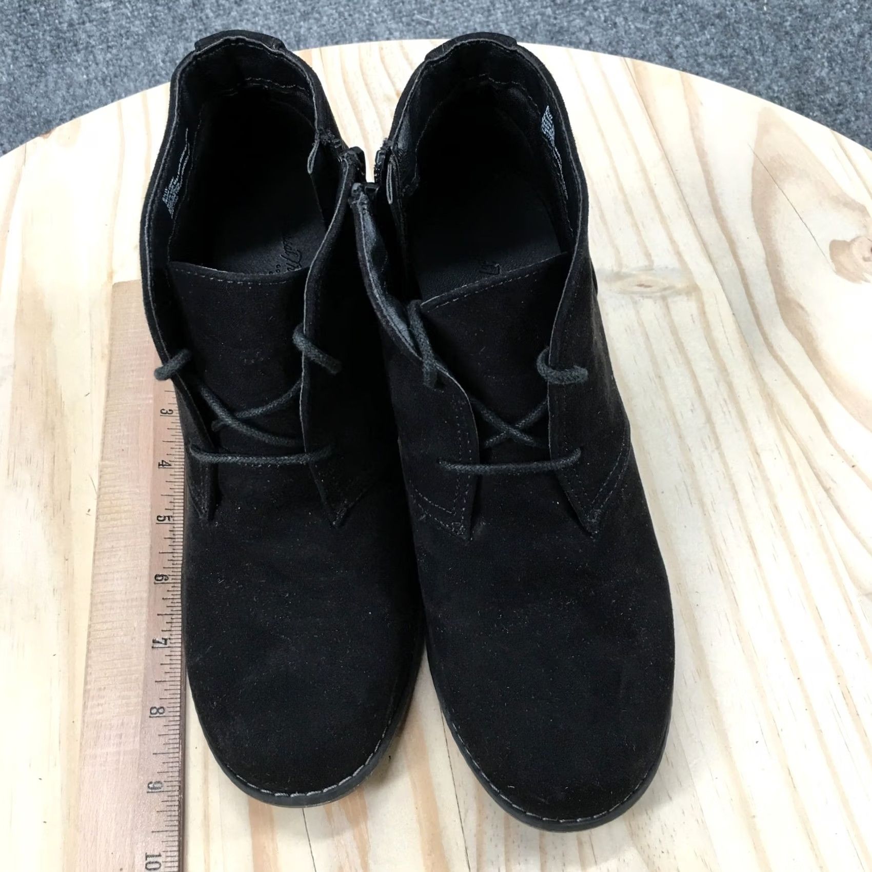 Vintage Universal Thread Boots Womens 6.5 W Wedge Booties Black Suede Lace Up Round Toe Size US 7 / IT 37 - 5 Thumbnail