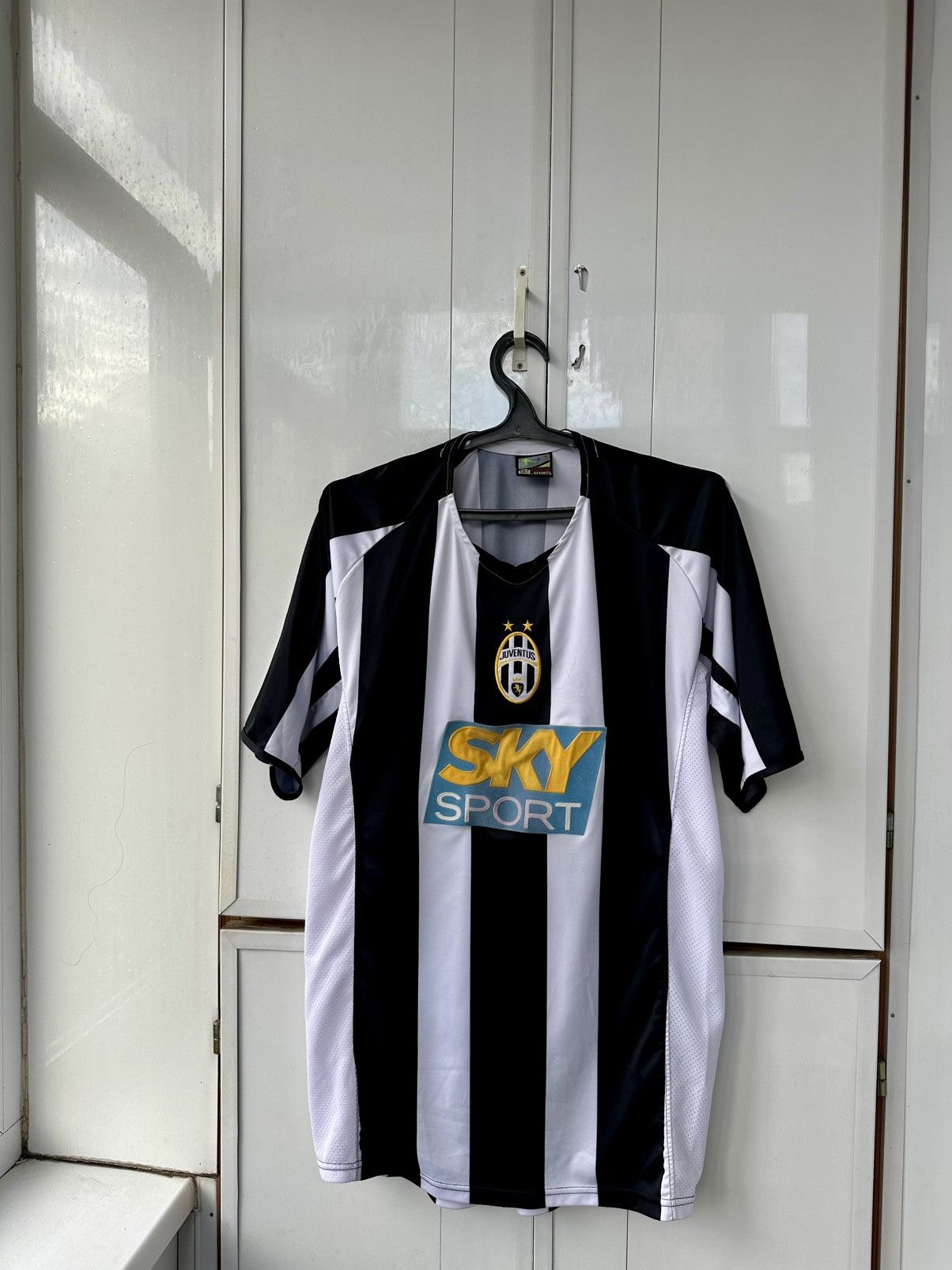 Other Vintage Soccer Jersey Juventus Style Size US L / EU 52-54 / 3 - 2 Thumbnail