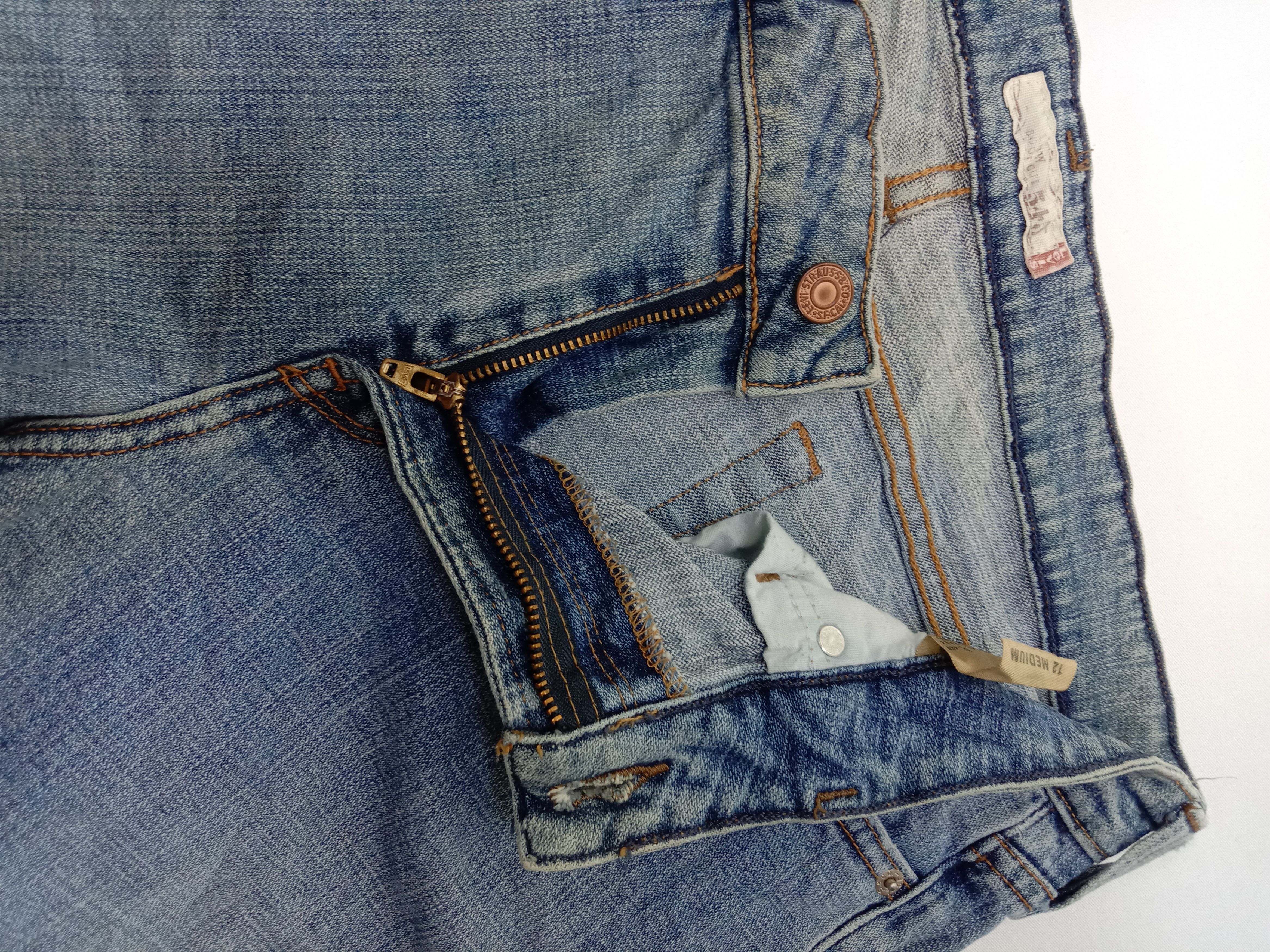 Levi's Vintage Levi's 545 Flare Jeans Light Wash Denim Size US 33 - 9 Thumbnail