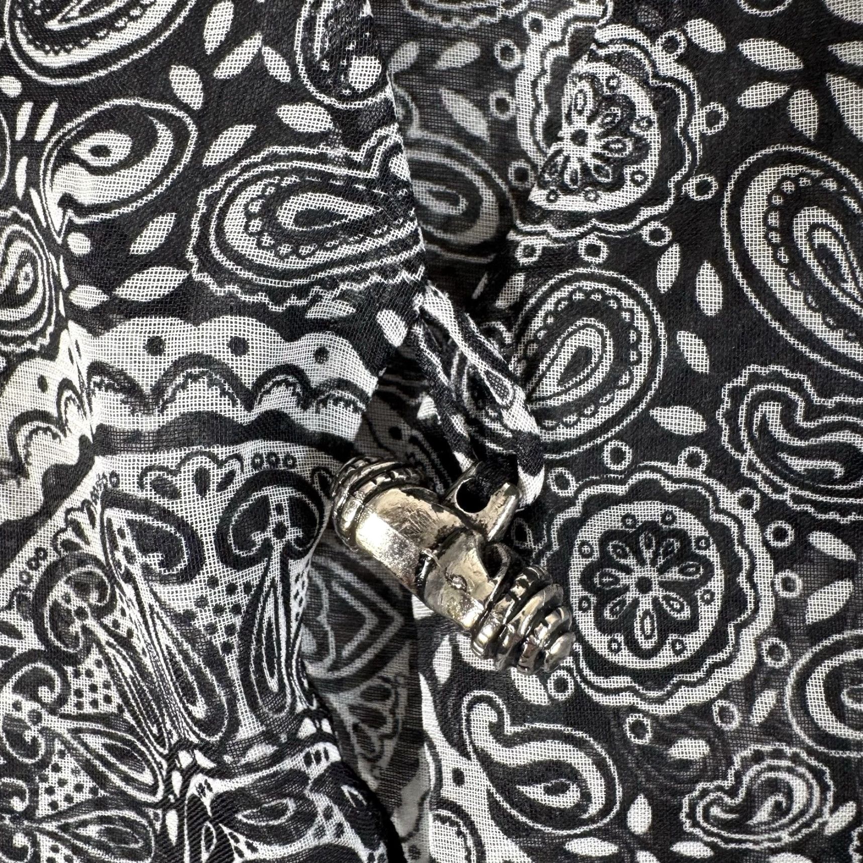 Vintage Dressbarn Blouse 14 14/16 Black Bell Sleeve 3/4 Sleeve Button Paisley Boho Baroque Fairy Grunge Romantic Goth Women Size XL / US 12-14 / IT 48-50 - 6 Thumbnail