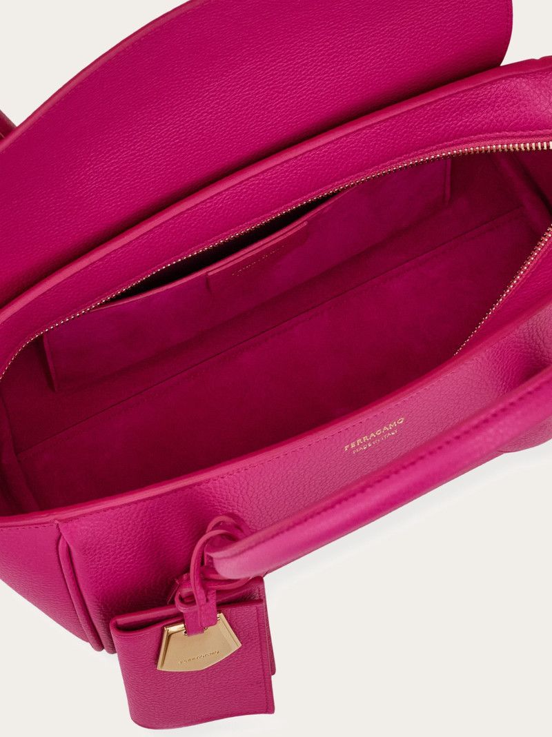 Salvatore Ferragamo o1s1rm0526 Size : OS / Shoulder Bag in Pink Size ONE SIZE - 4 Thumbnail