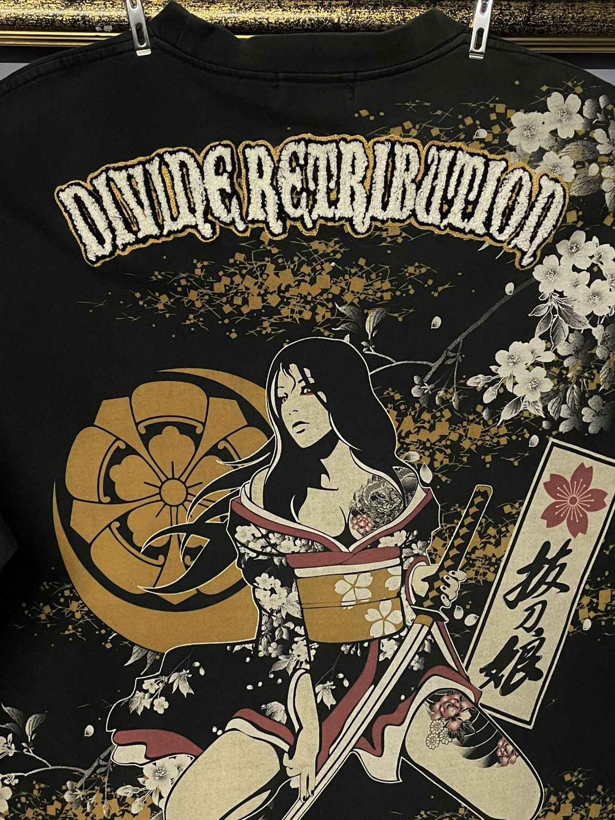 Designer × Japanese Brand × Vintage Vintage 1990s Japan Designer Karakuri Sukajan Embroidery Tee Size US L / EU 52-54 / 3 - 4 Thumbnail