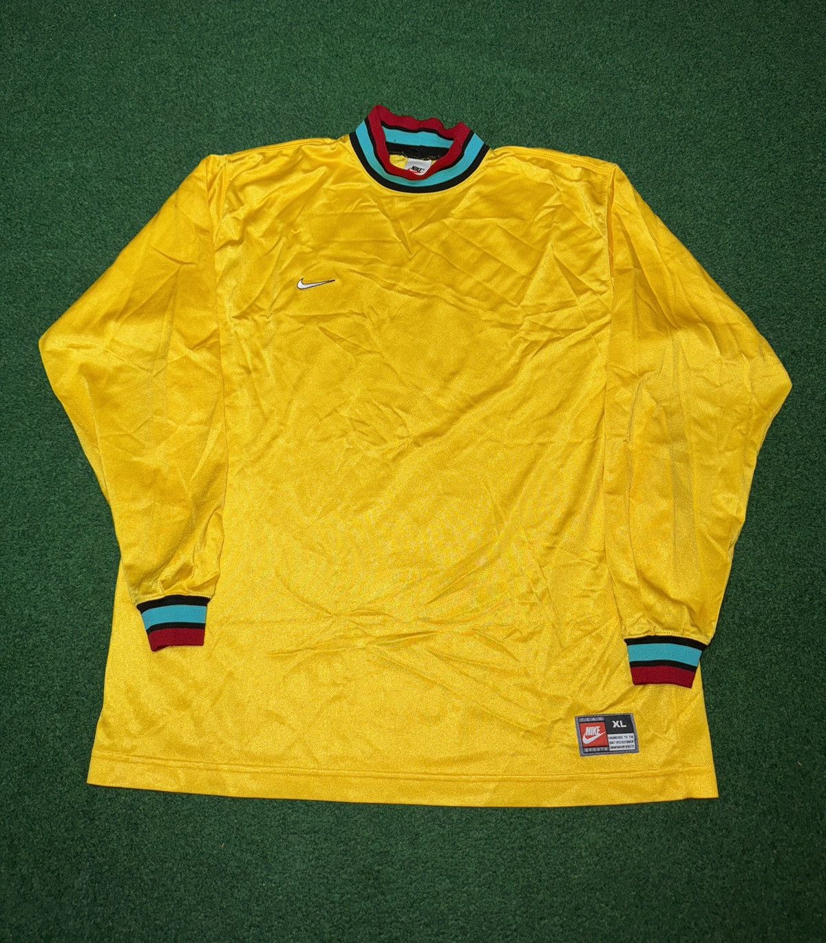 Nike Nike Vintage Soccer Brazil Sweden Columbia World Cup Jersey Size US XL / EU 56 / 4 - 1 Thumbnail