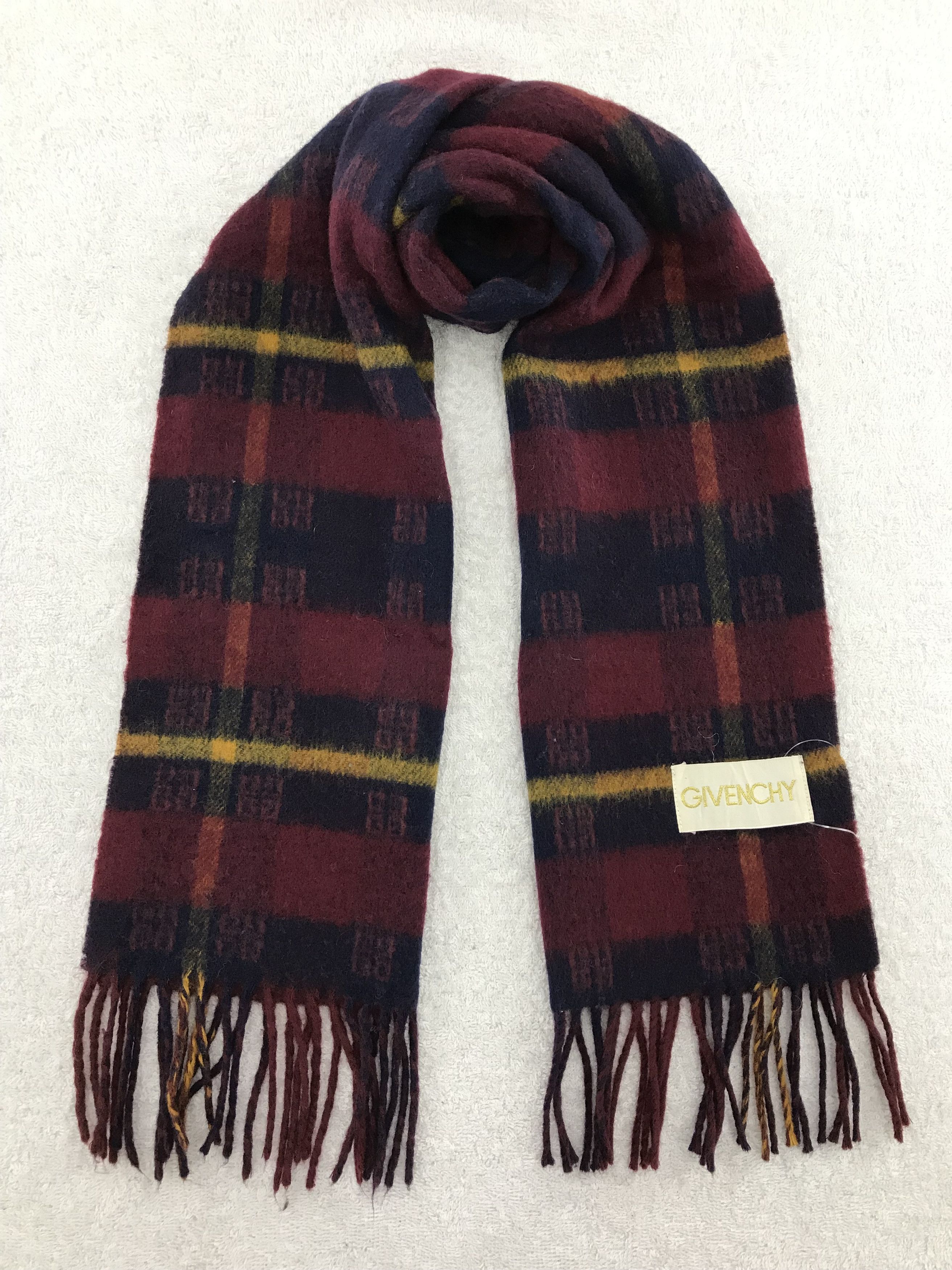 Vintage Givenchy Scarf / Muffler / Neckwear - WW532 Size ONE SIZE - 1 Thumbnail